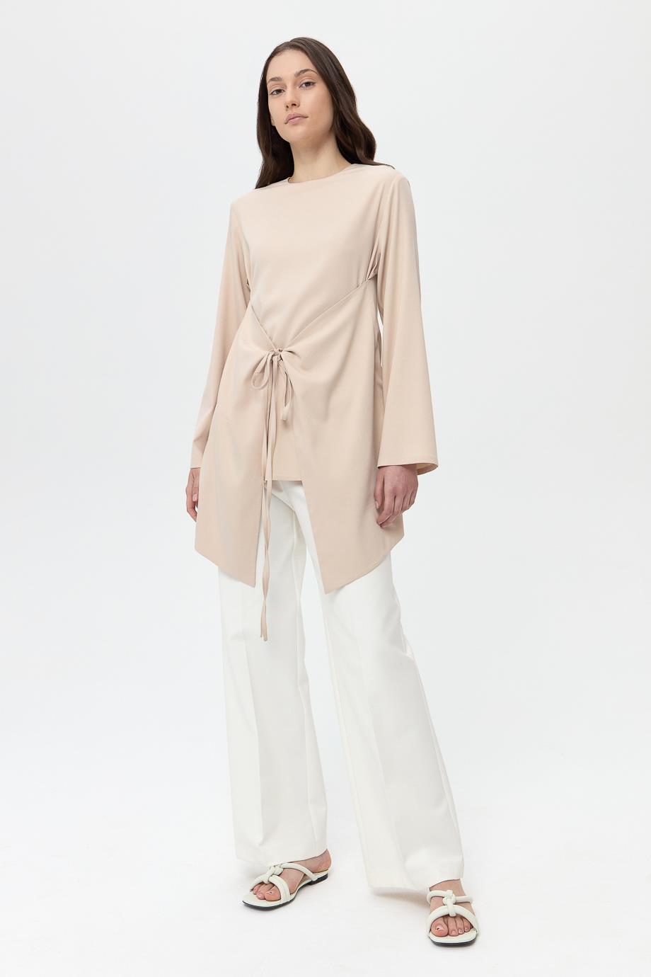 Bağ Detaylı Bluz{KATEGORİ}