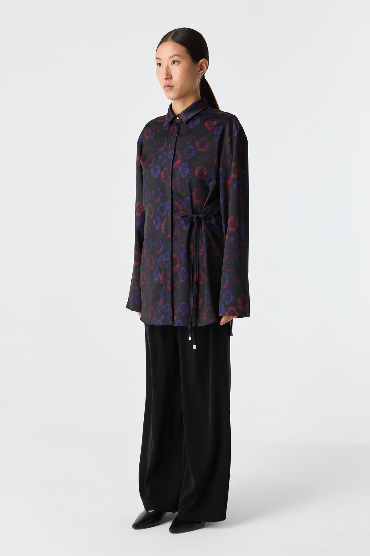 Bağ Detaylı Desenli Gömlek{KATEGORİ}