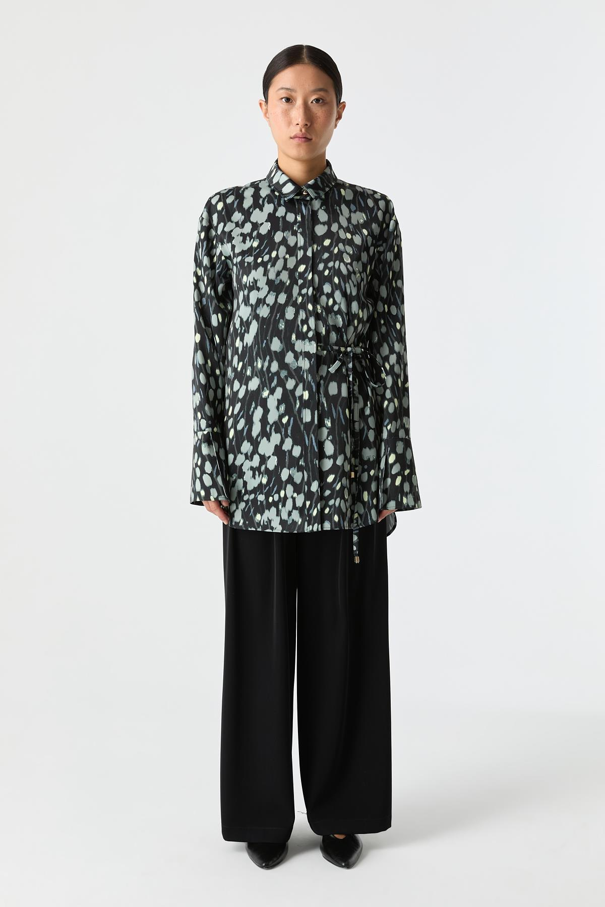 Bağ Detaylı Desenli Gömlek{KATEGORİ}