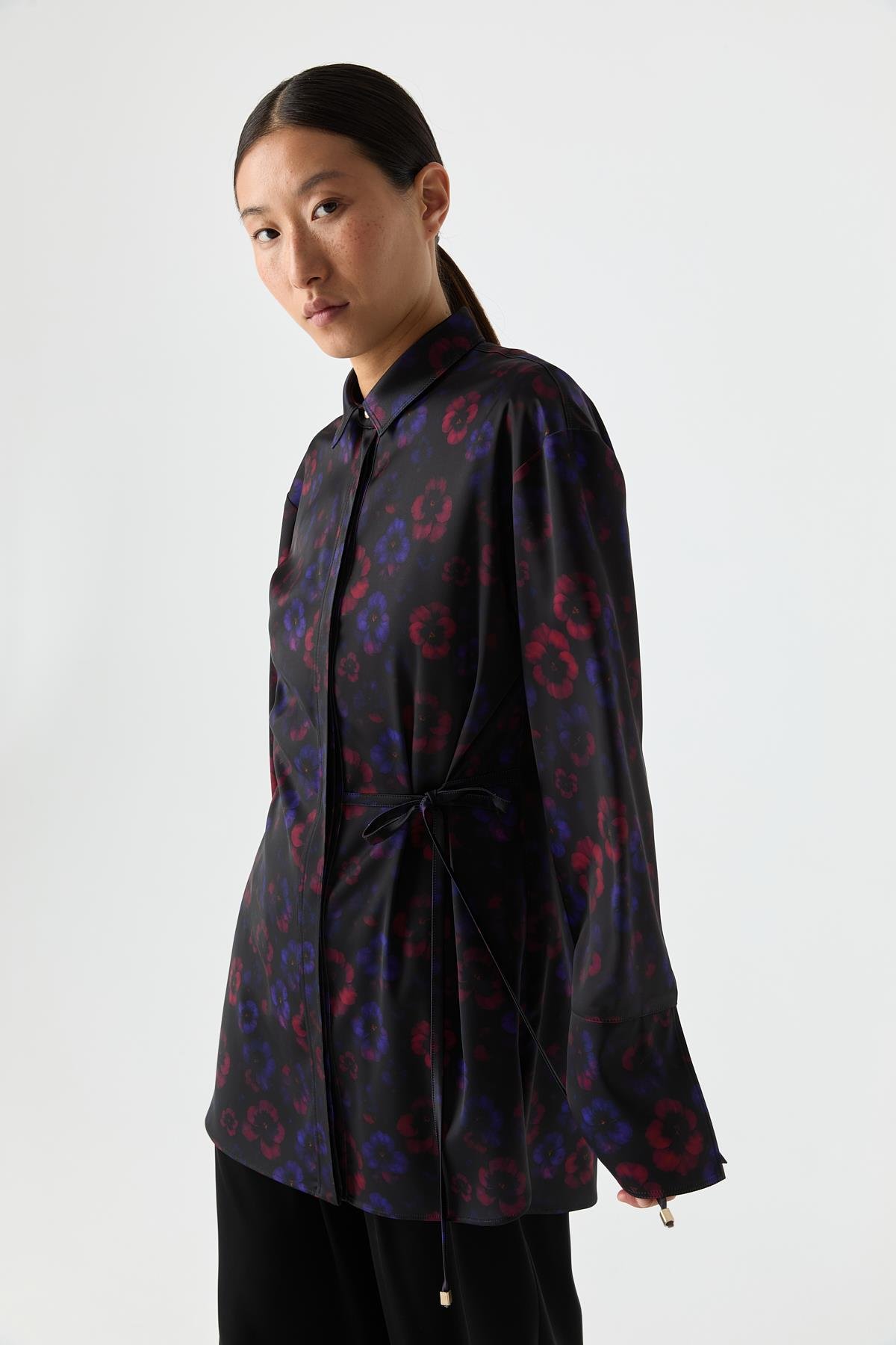 Bağ Detaylı Desenli Gömlek{KATEGORİ}