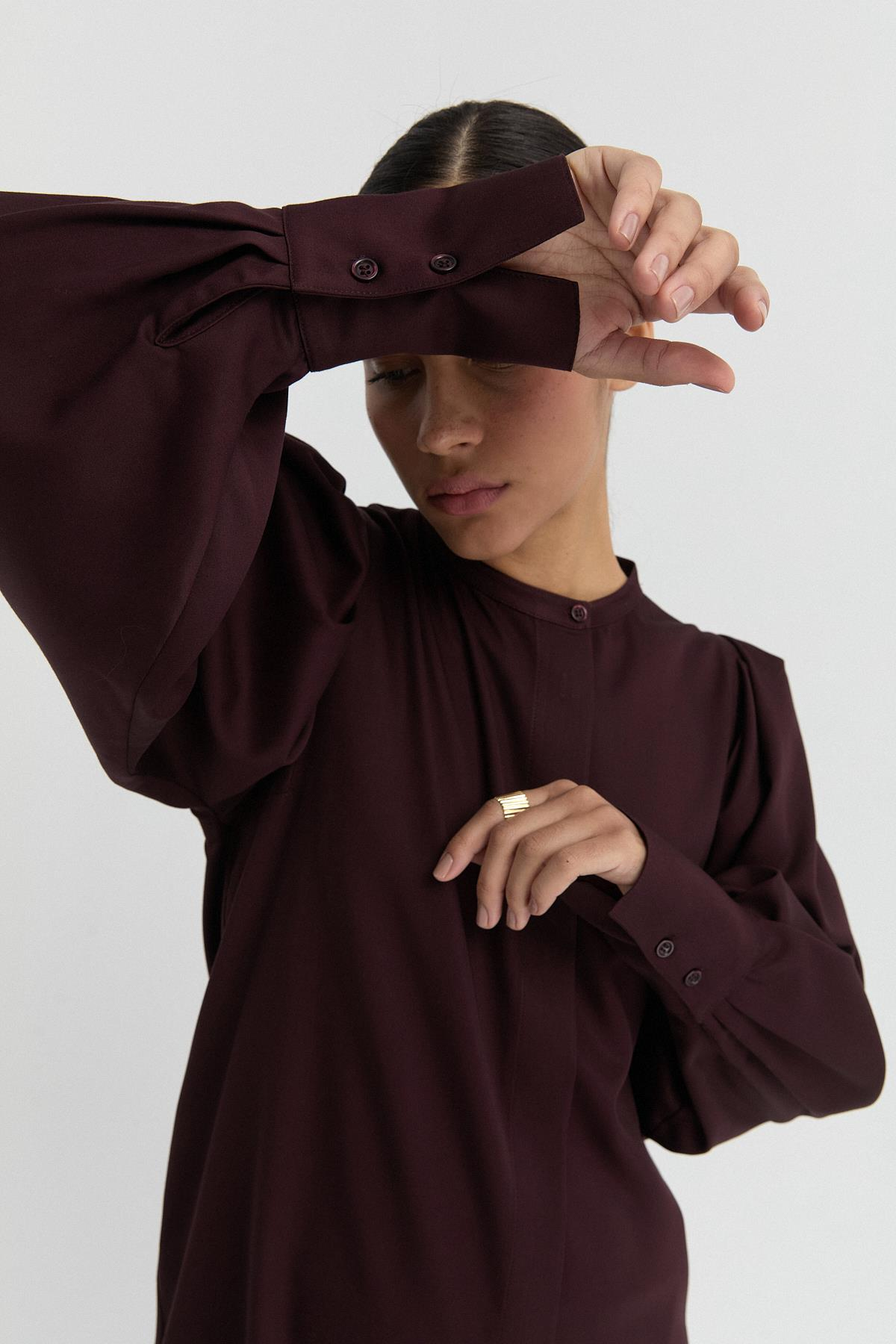 Balon Kol Pilili Gömlek{KATEGORİ}