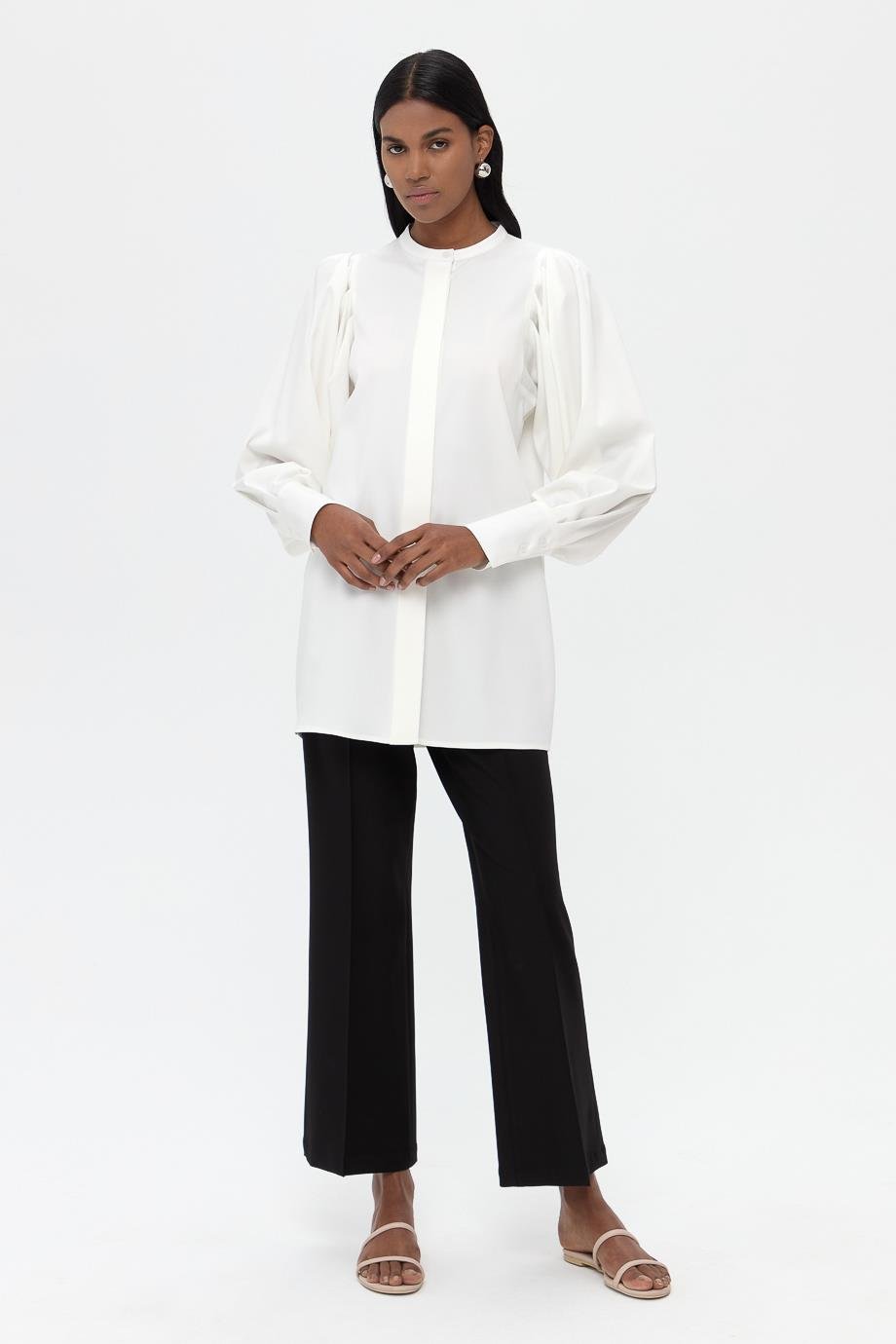 Balon Kol Pilili Gömlek{KATEGORİ}