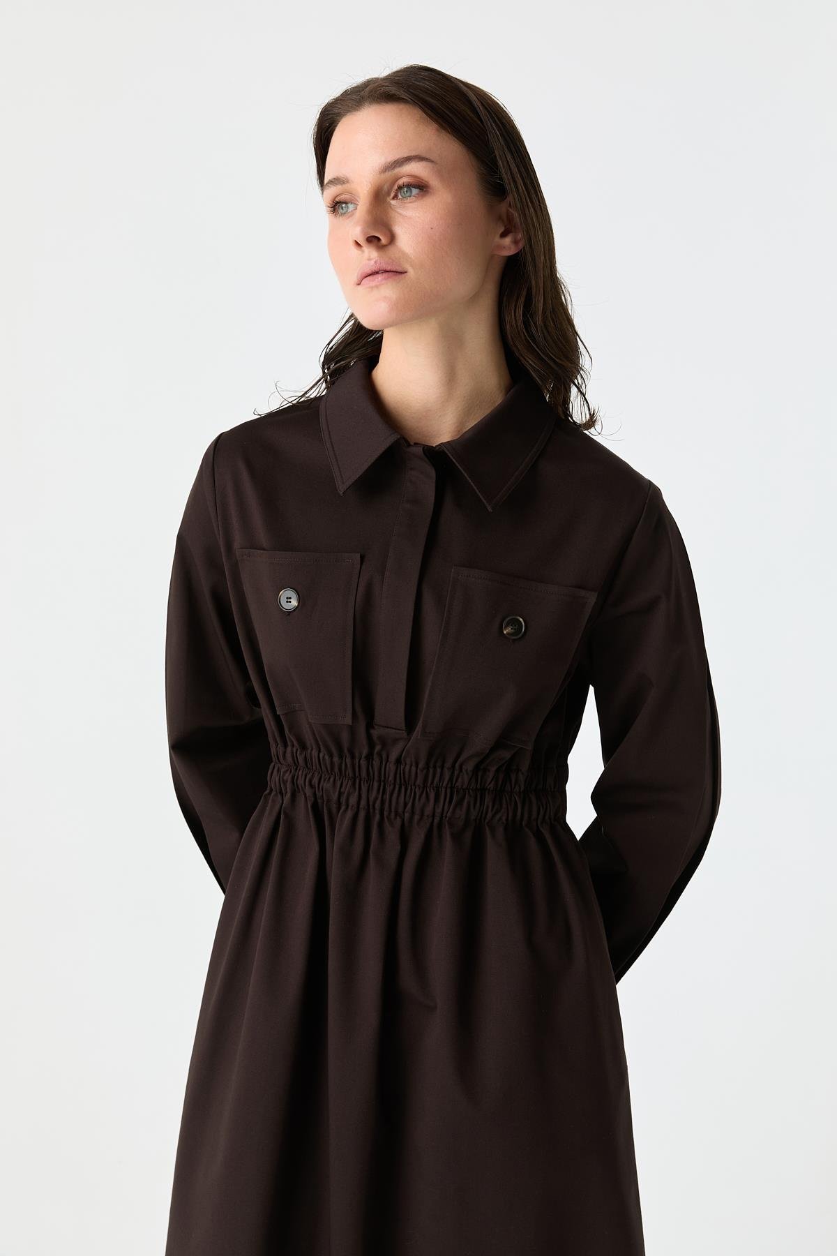 Cep Detaylı Elastik Belli Pamuk Elbise BİTTER{KATEGORİ}