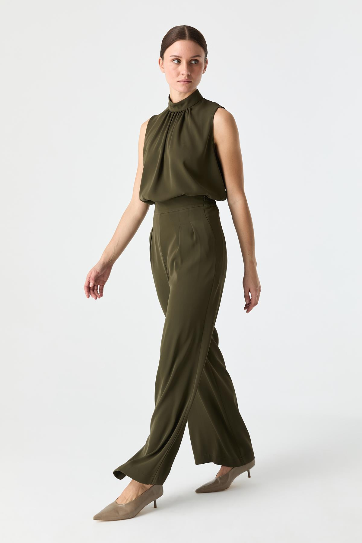 Çift Pilili Dökümlü Pantolon{KATEGORİ}