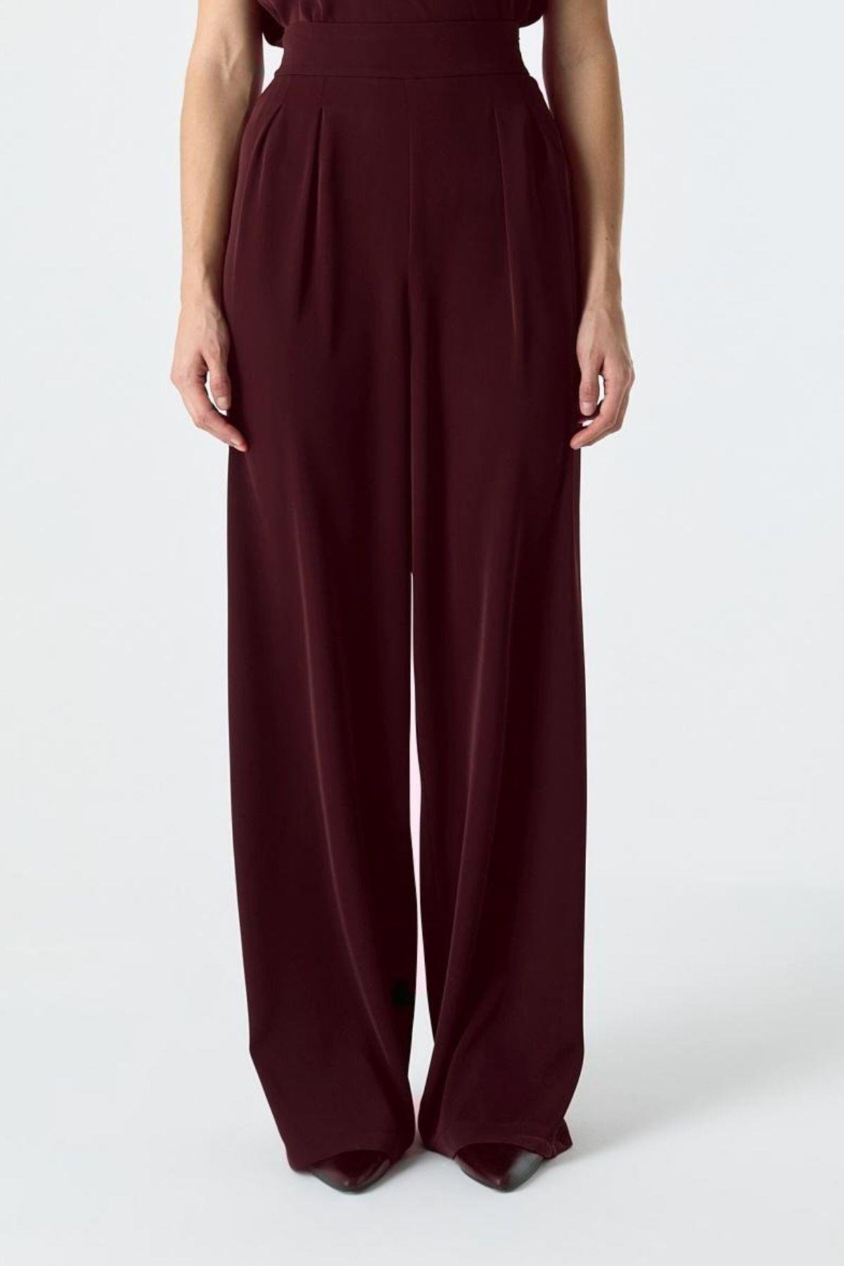 Çift Pilili Dökümlü Pantolon{KATEGORİ}