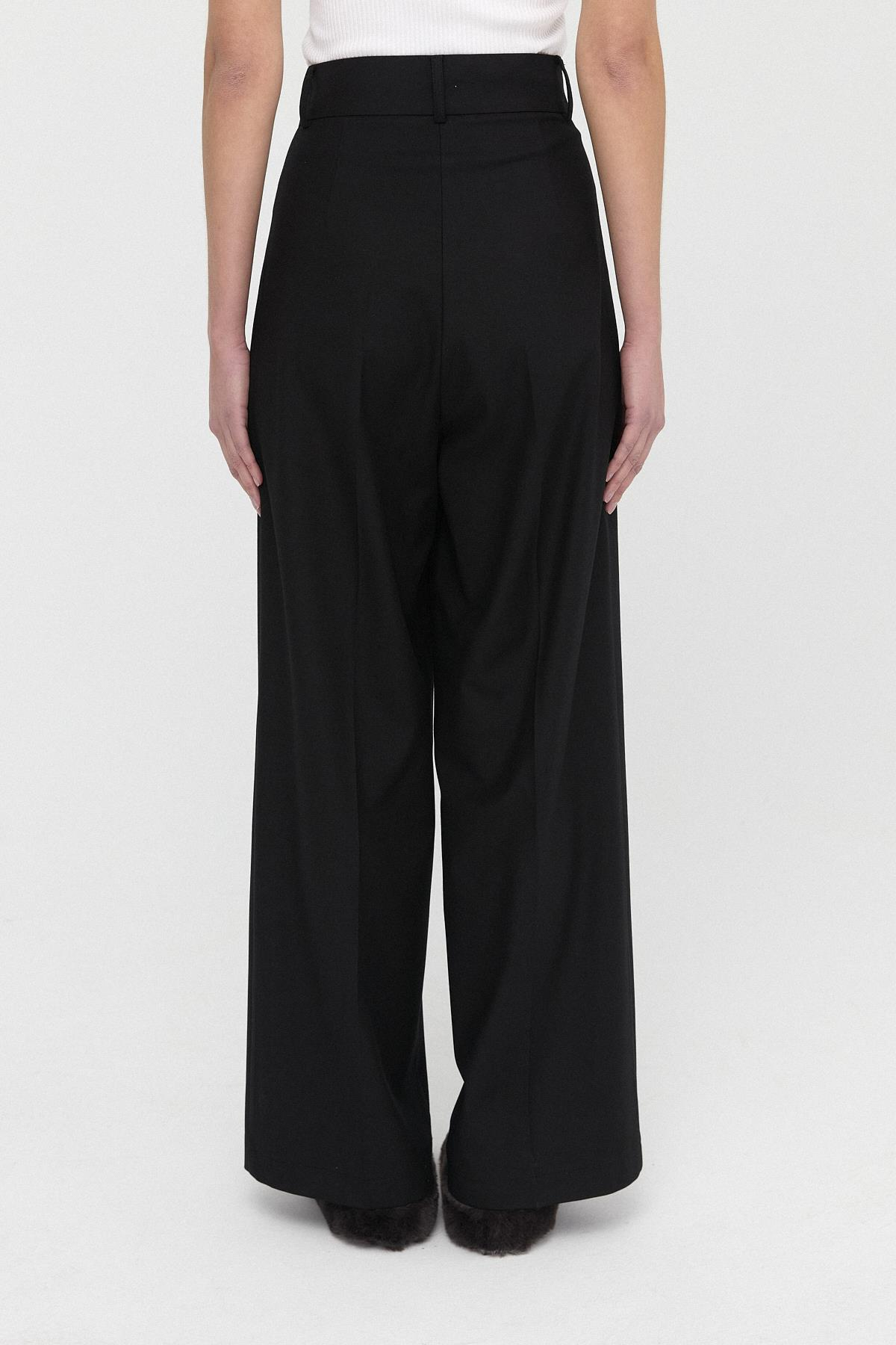 Çift Pilili Düz Kesim Pantolon{KATEGORİ}