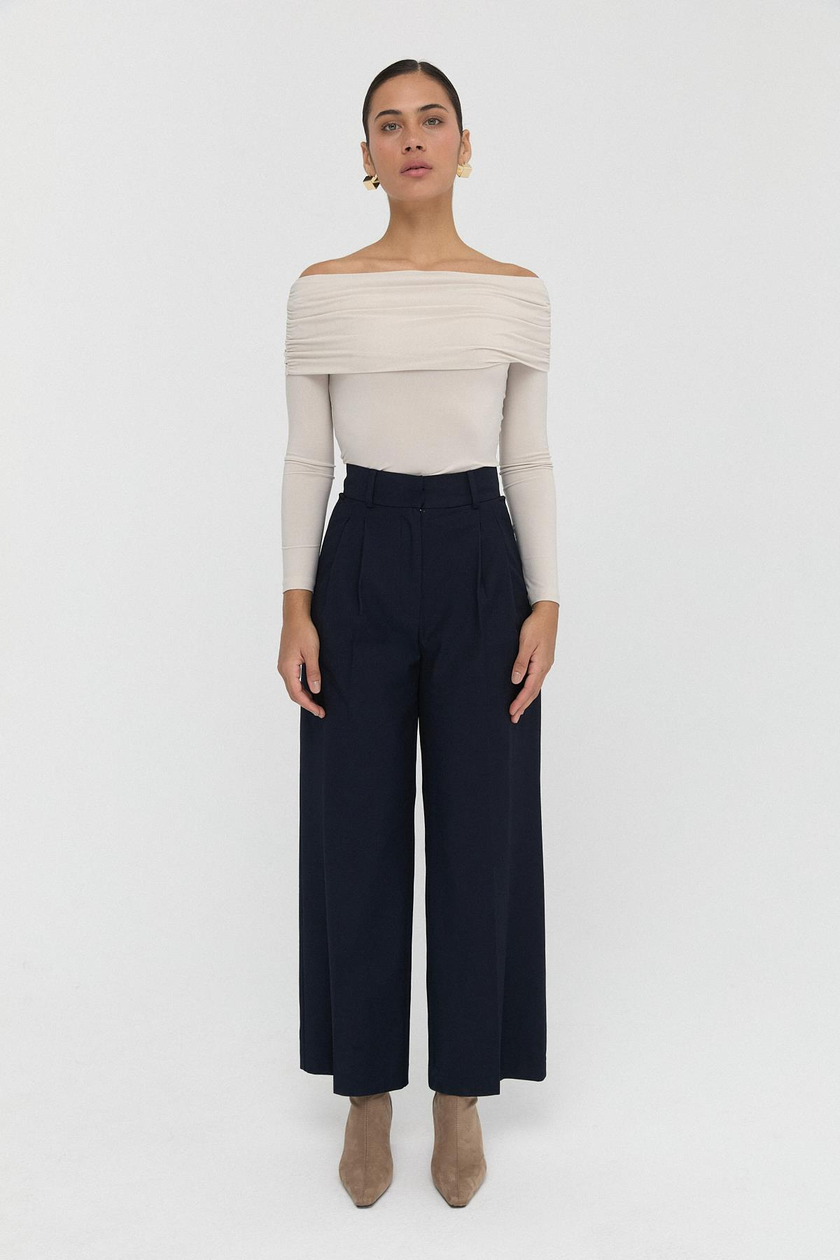 Çift Pilili Düz Kesim Pantolon{KATEGORİ}