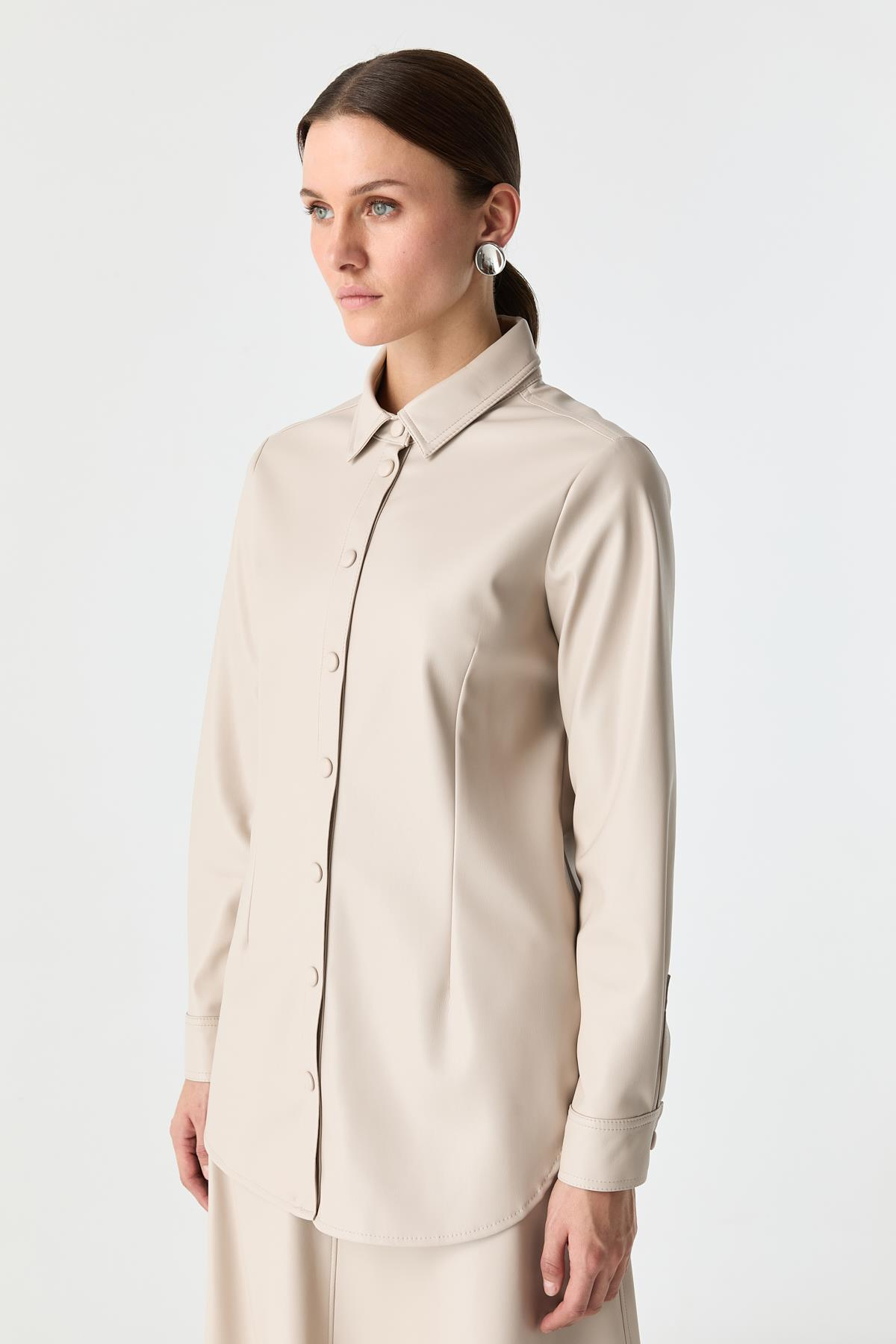 Deri Dokulu Düz Kesim Gömlek TAŞ{KATEGORİ}