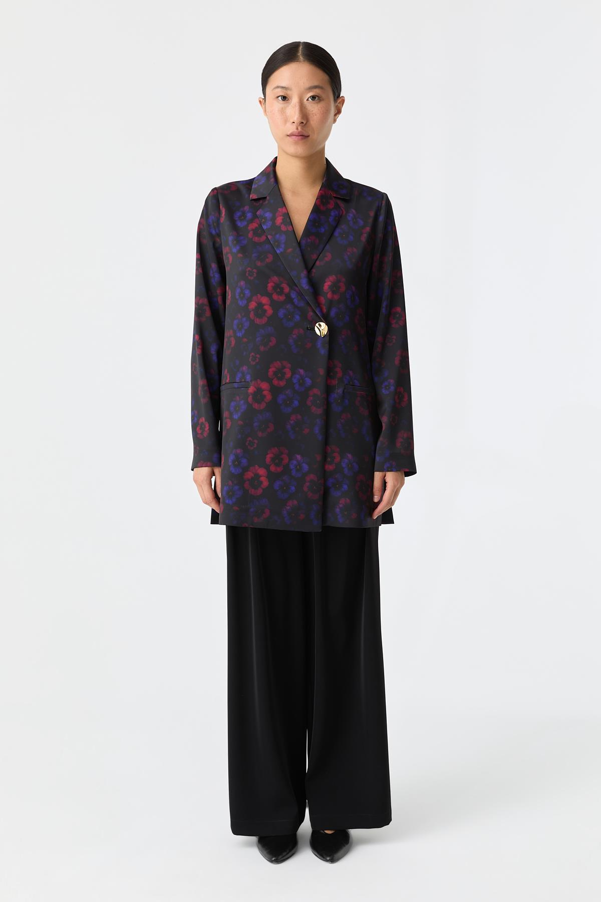 Desenli Saten Ceket{KATEGORİ}