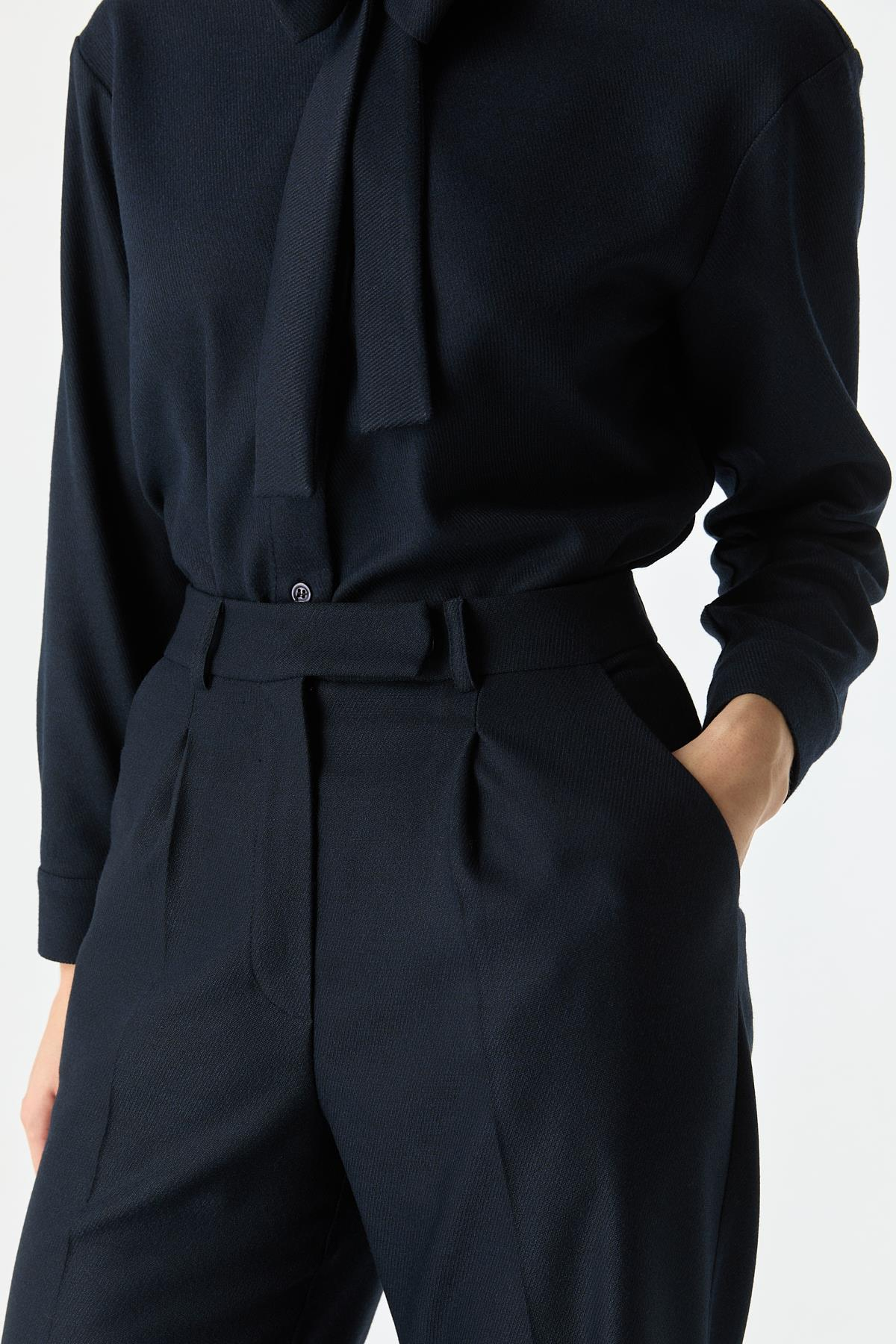 Dokulu Takım Pantolon LACİVERT{KATEGORİ}