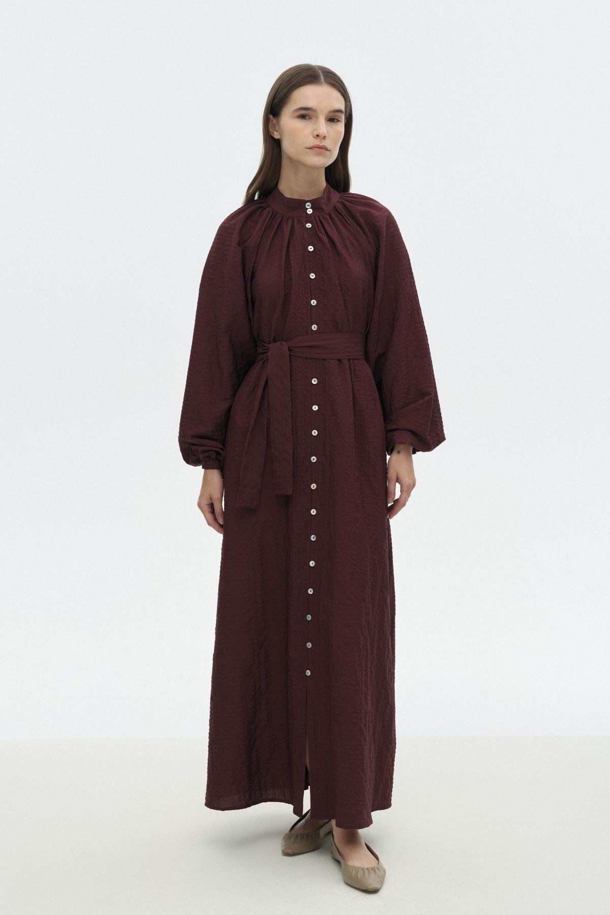 Dökümlü Gofre Elbise MÜRDÜM{KATEGORİ}