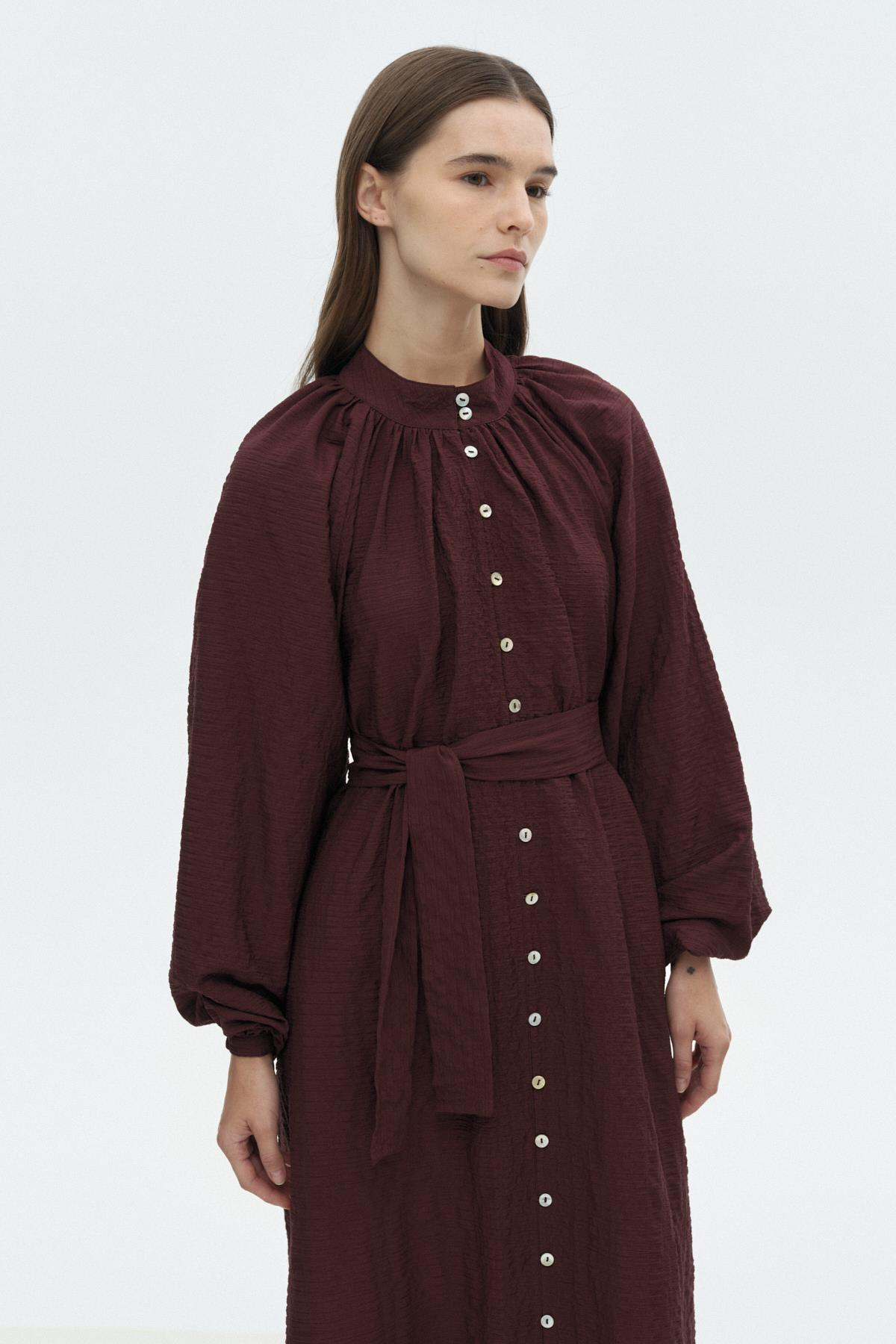 Dökümlü Gofre Elbise MÜRDÜM{KATEGORİ}