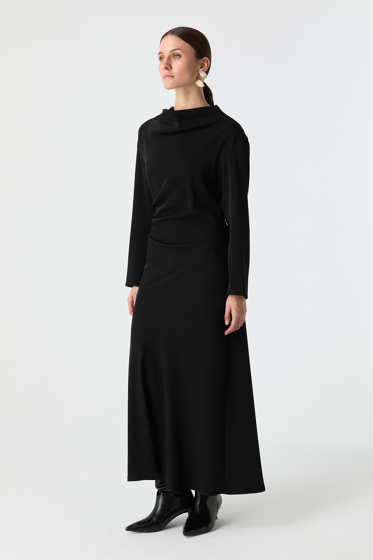 Drape Detaylı Evaze Elbise SİYAH{KATEGORİ}