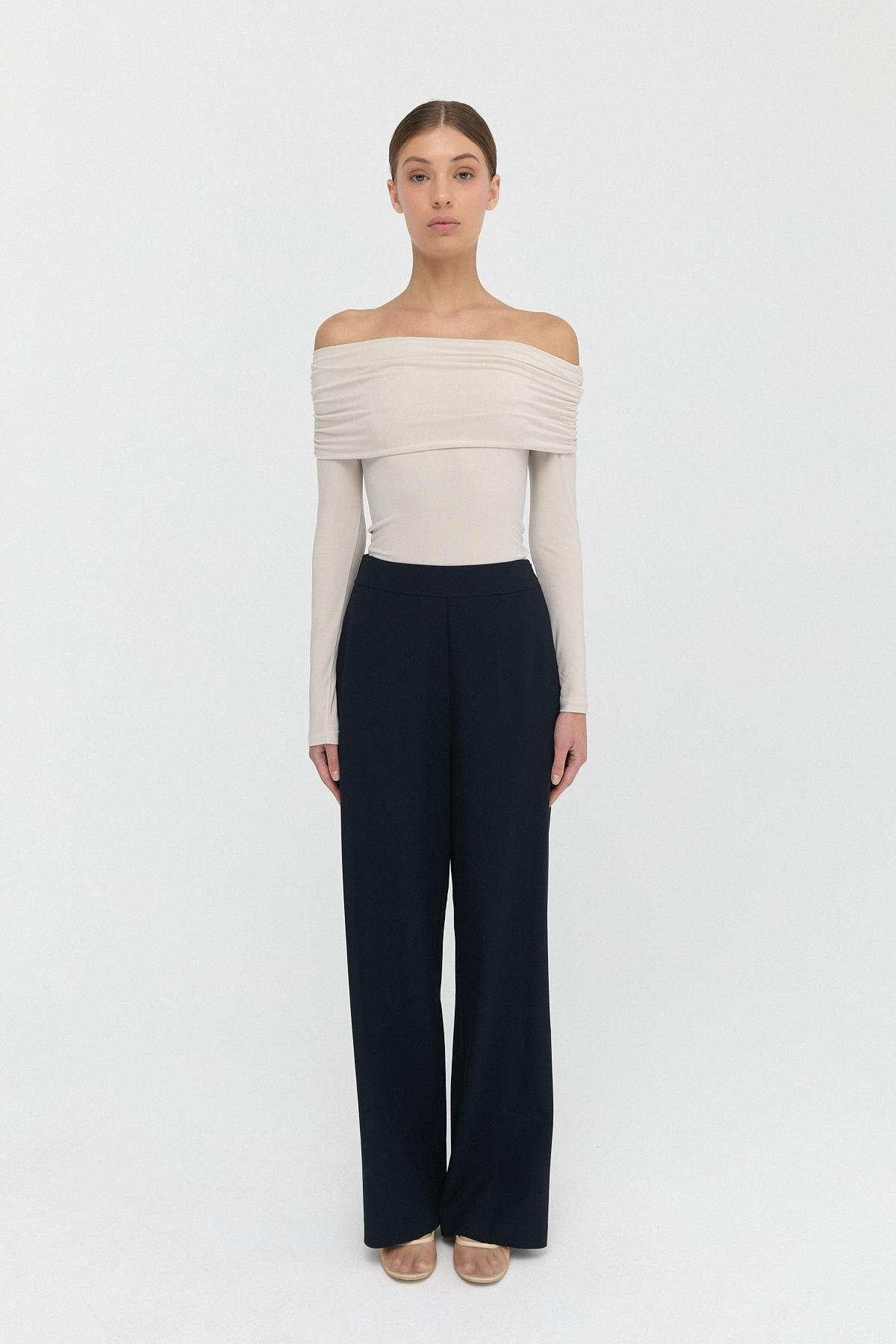 Elastik Bel Bantlı Bol Pantolon{KATEGORİ}