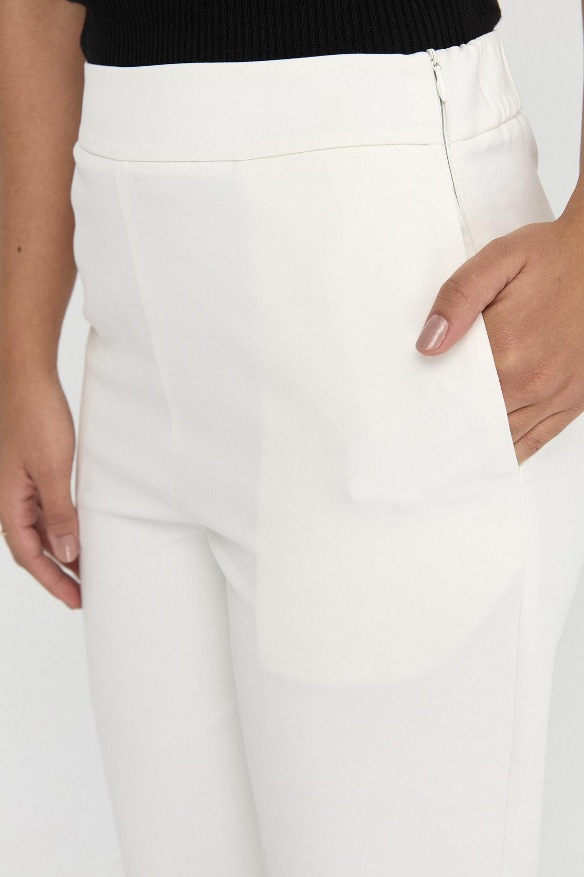 Elastik Bel Bantlı Bol Pantolon{KATEGORİ}