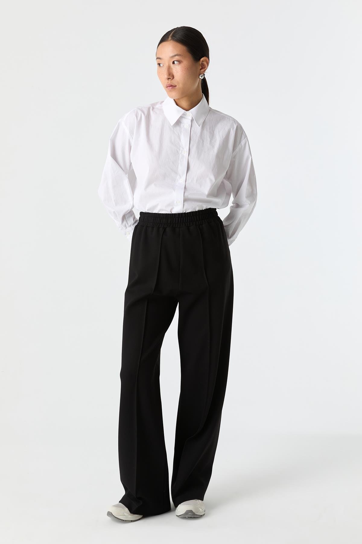 Esnek Dokulu Bol Paça Pantolon{KATEGORİ}