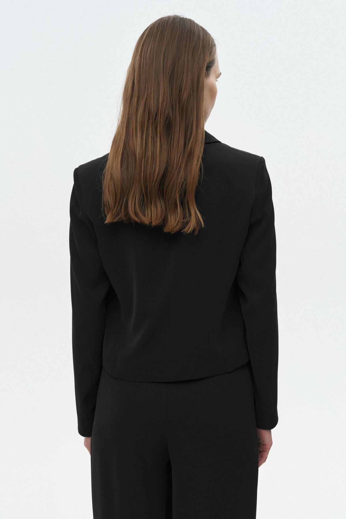 Fiyonklu Crop Ceket SİYAH{KATEGORİ}