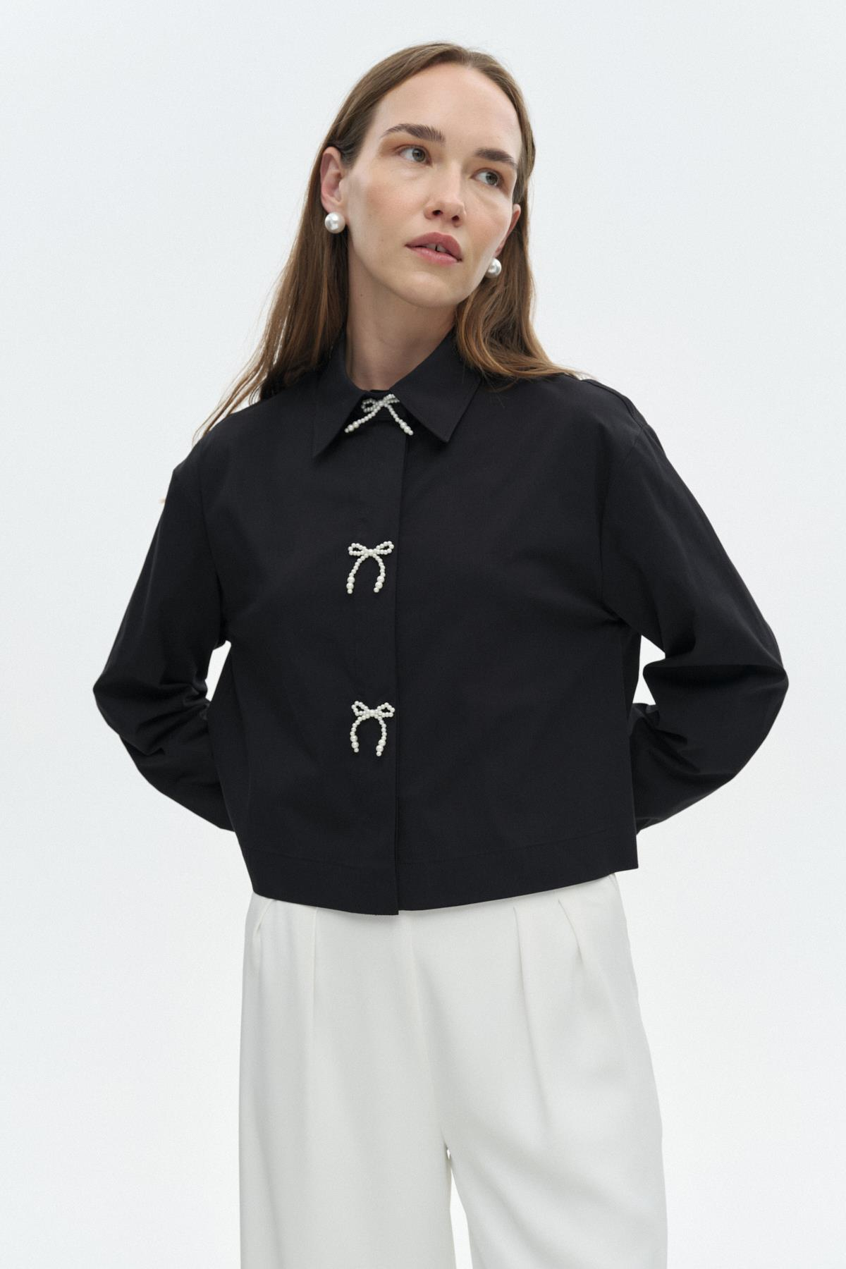 Fiyonklu Crop Gömlek{KATEGORİ}