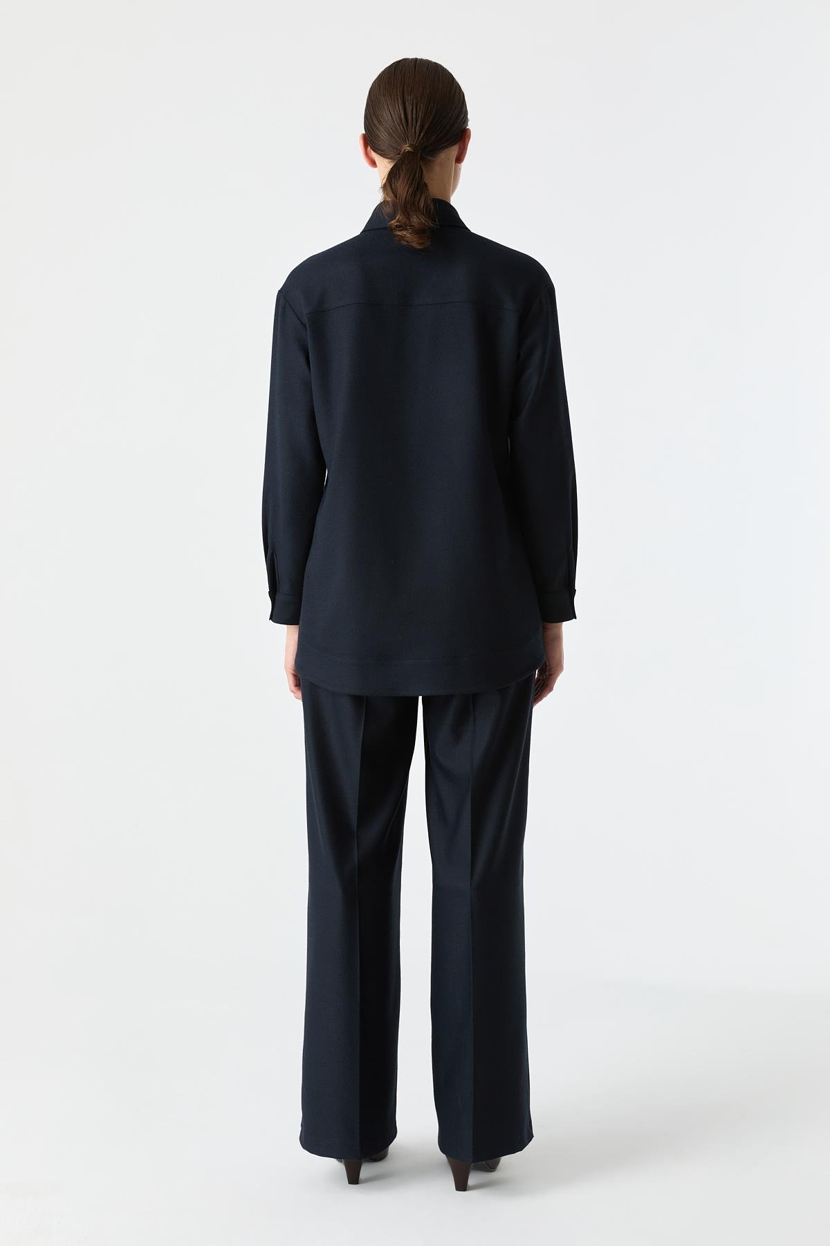 Fiyonklu Gömlek{KATEGORİ}