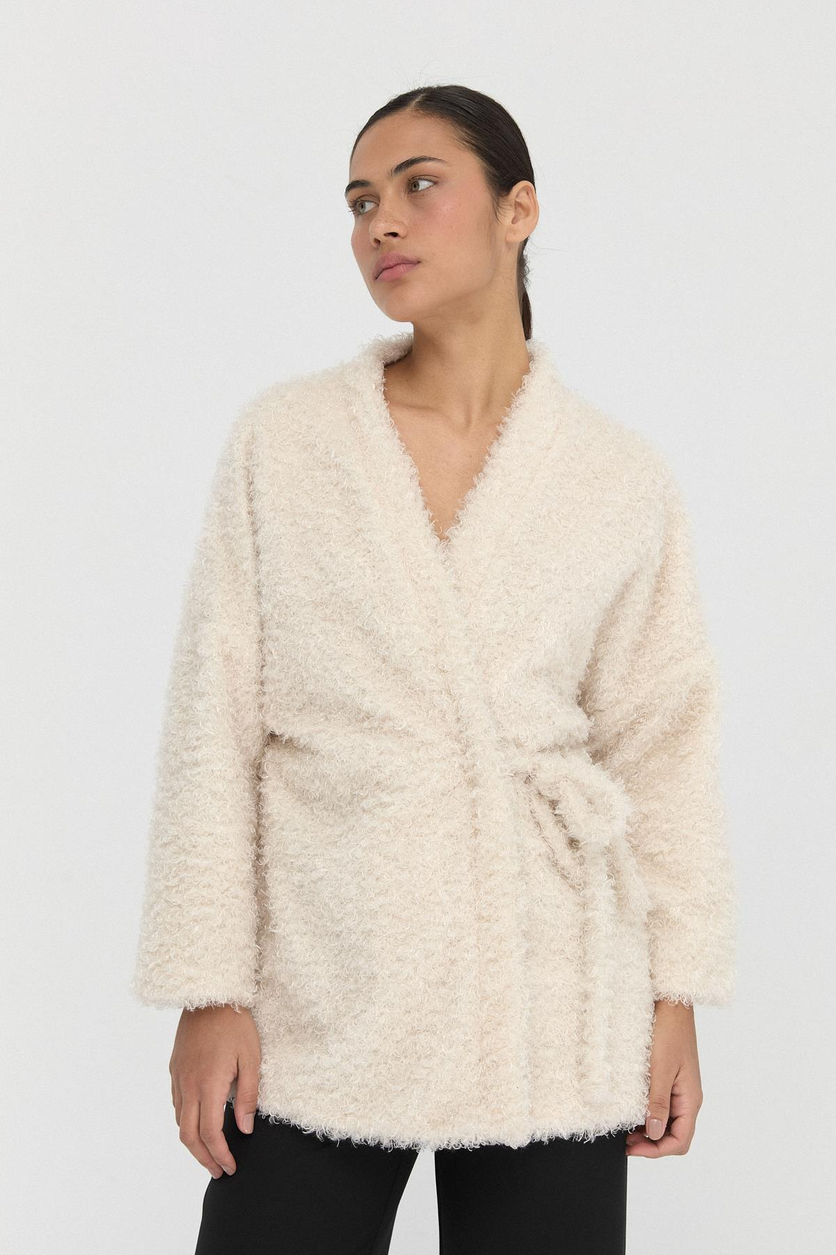 Fluffy Kimono{KATEGORİ}