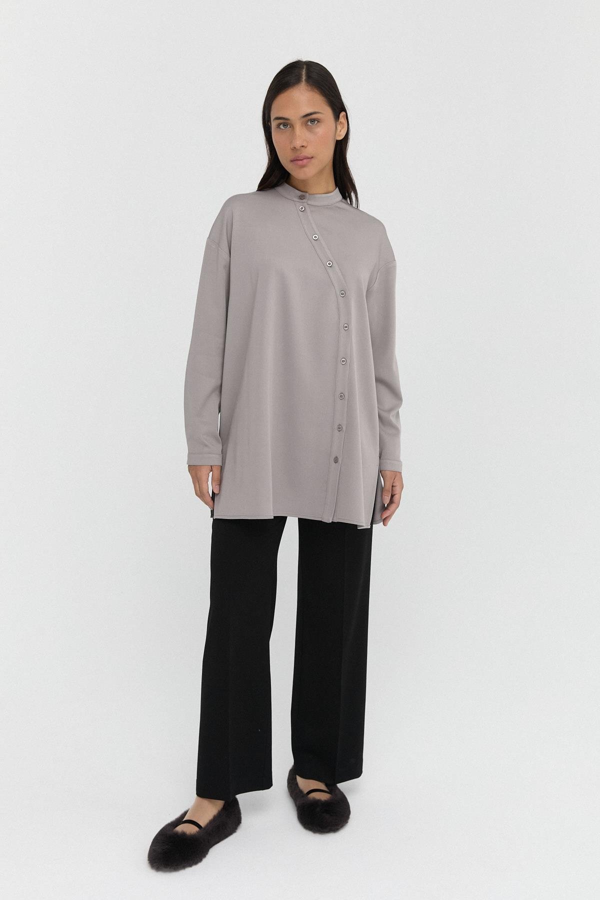 Hakim Yaka Oversize Gömlek{KATEGORİ}