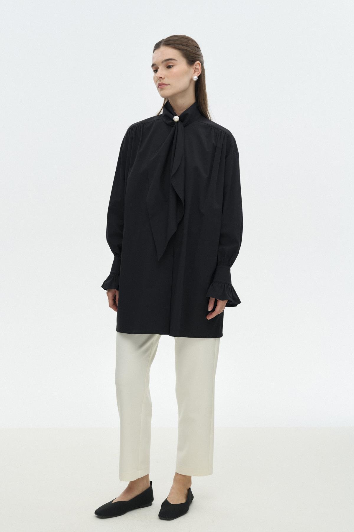 İnci Detaylı Fularlı Gömlek{KATEGORİ}