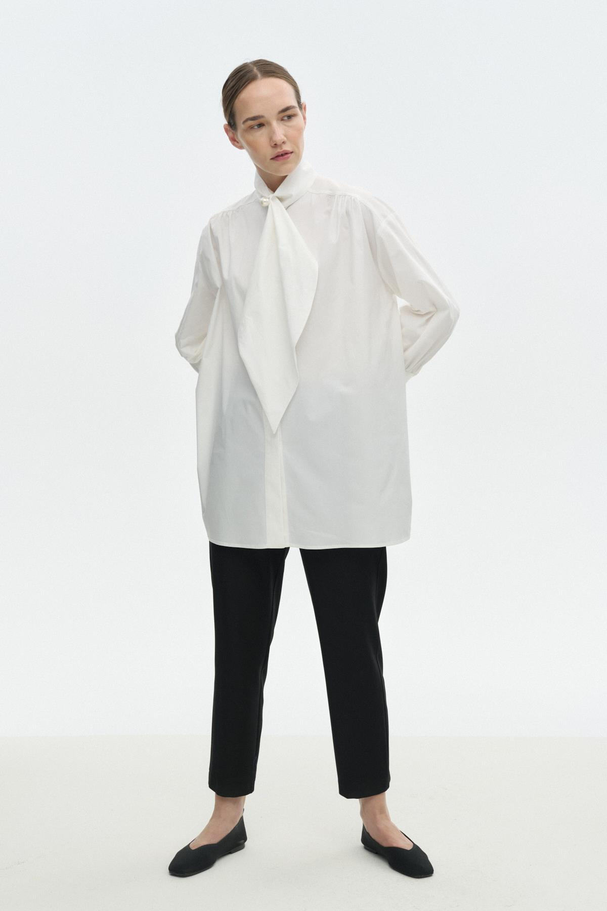 İnci Detaylı Fularlı Gömlek{KATEGORİ}