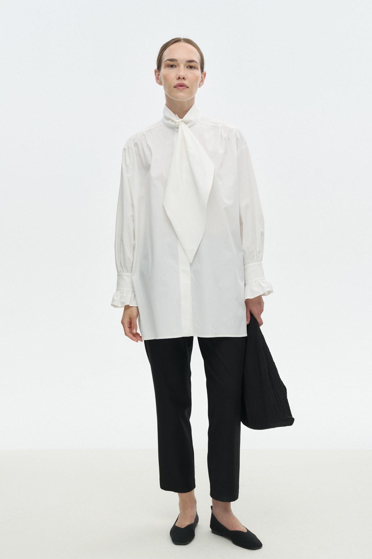 İnci Detaylı Fularlı Gömlek{KATEGORİ}