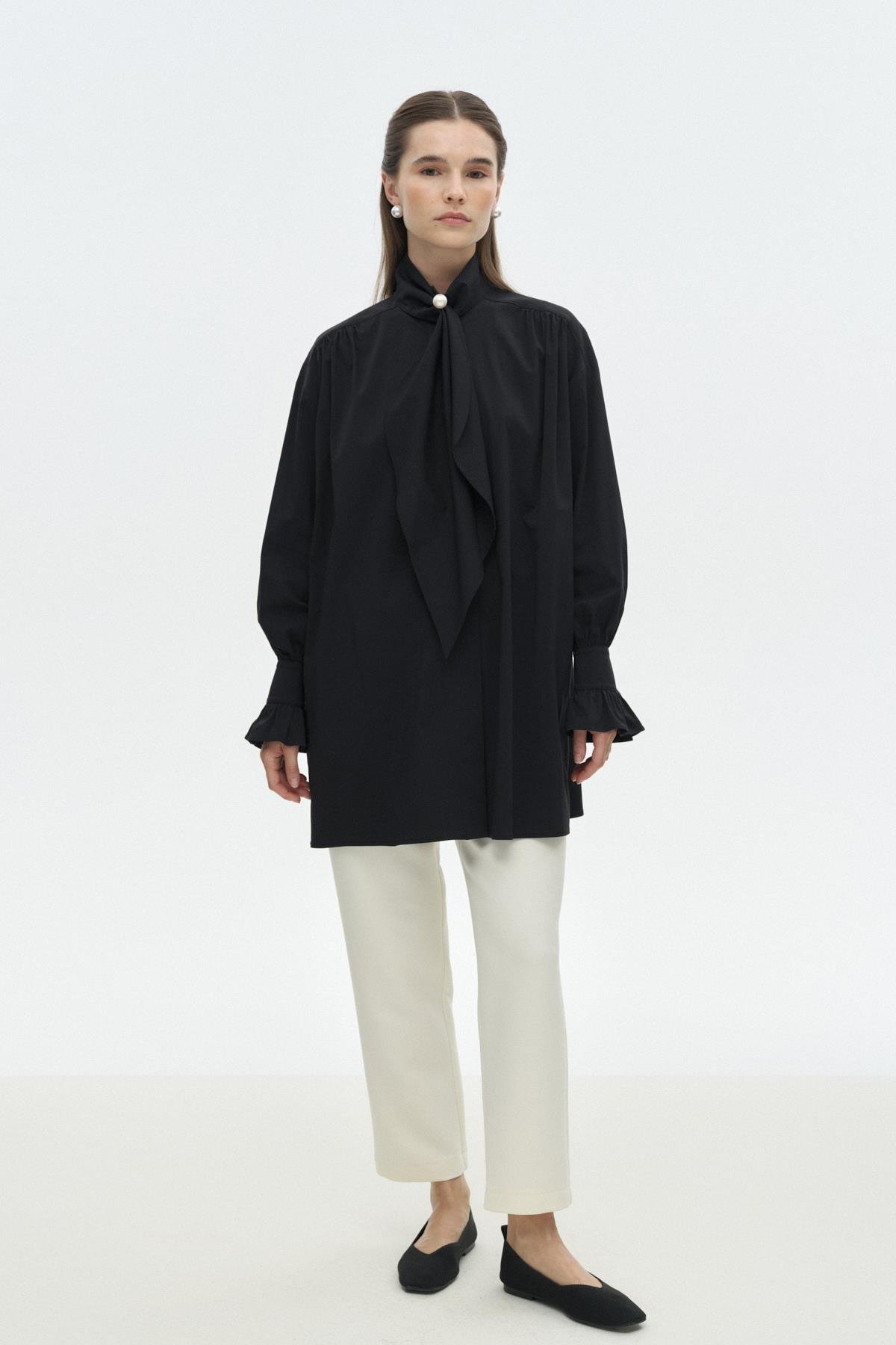 İnci Detaylı Fularlı Gömlek{KATEGORİ}