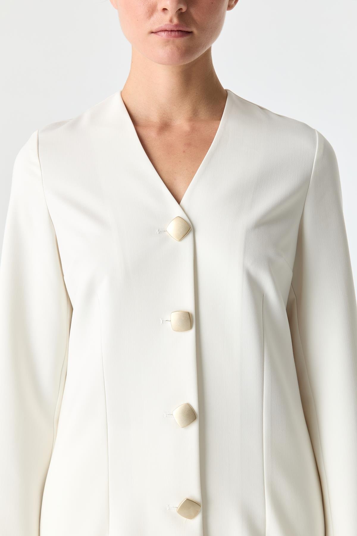 Kare Düğmeli V Yaka Ceket{KATEGORİ}