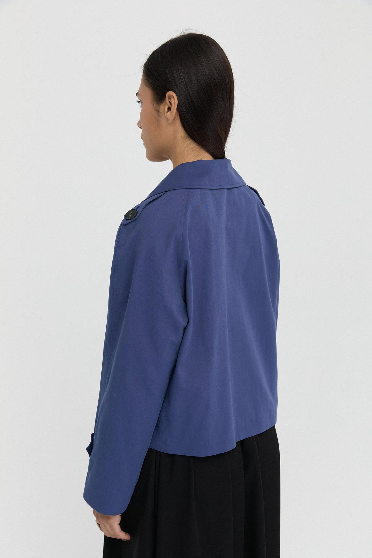 Katlı Yaka Kısa Trençkot{KATEGORİ}