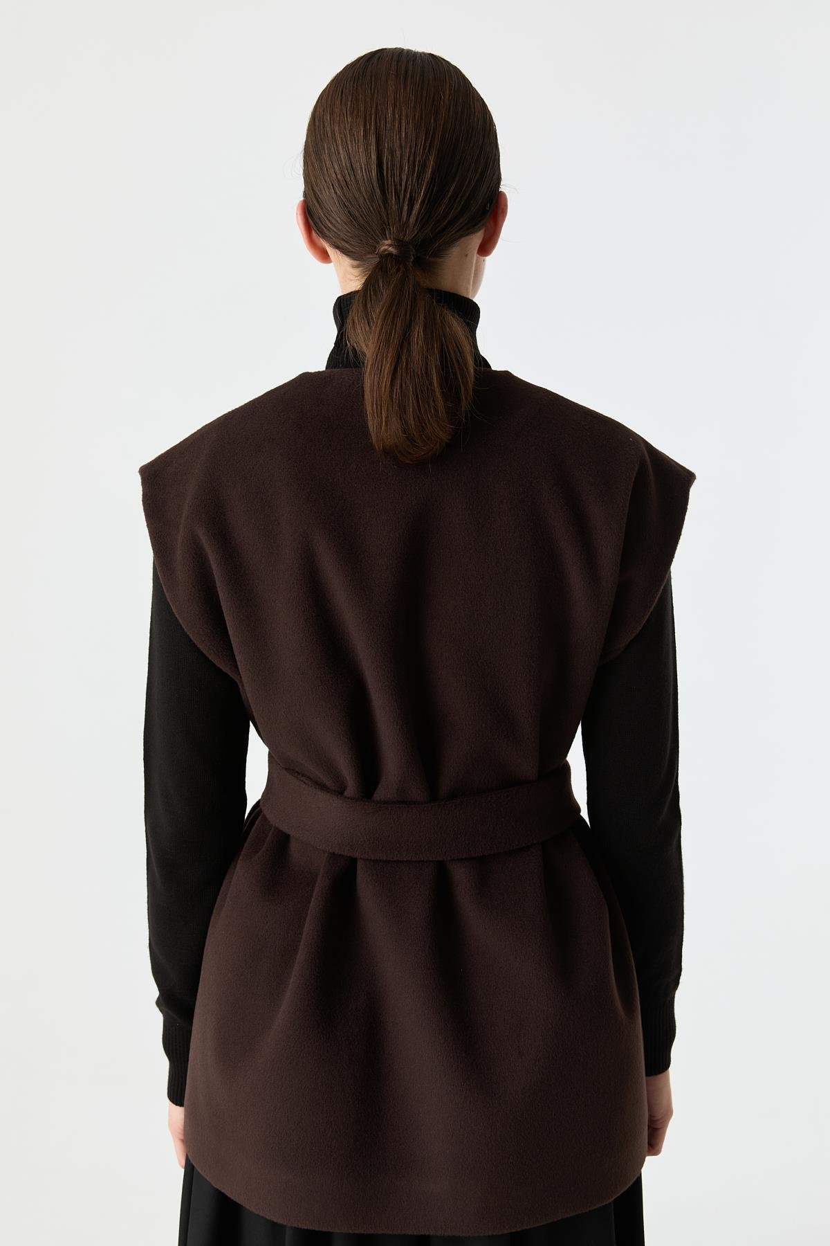 Kemerli Kaşe Yelek{KATEGORİ}