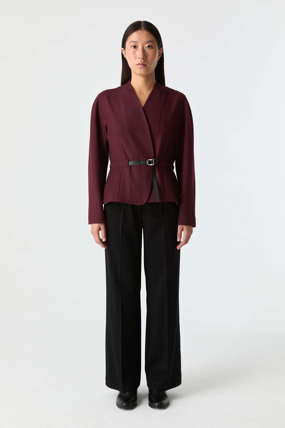 Kemerli V Yaka Ceket MÜRDÜM{KATEGORİ}