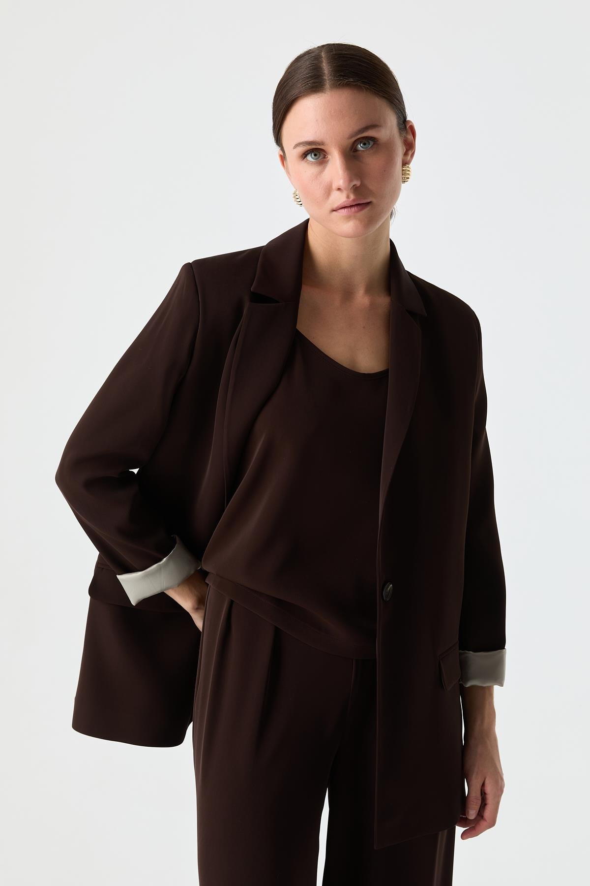 Kontrast Astarlı Blazer KAHVERENGİ{KATEGORİ}