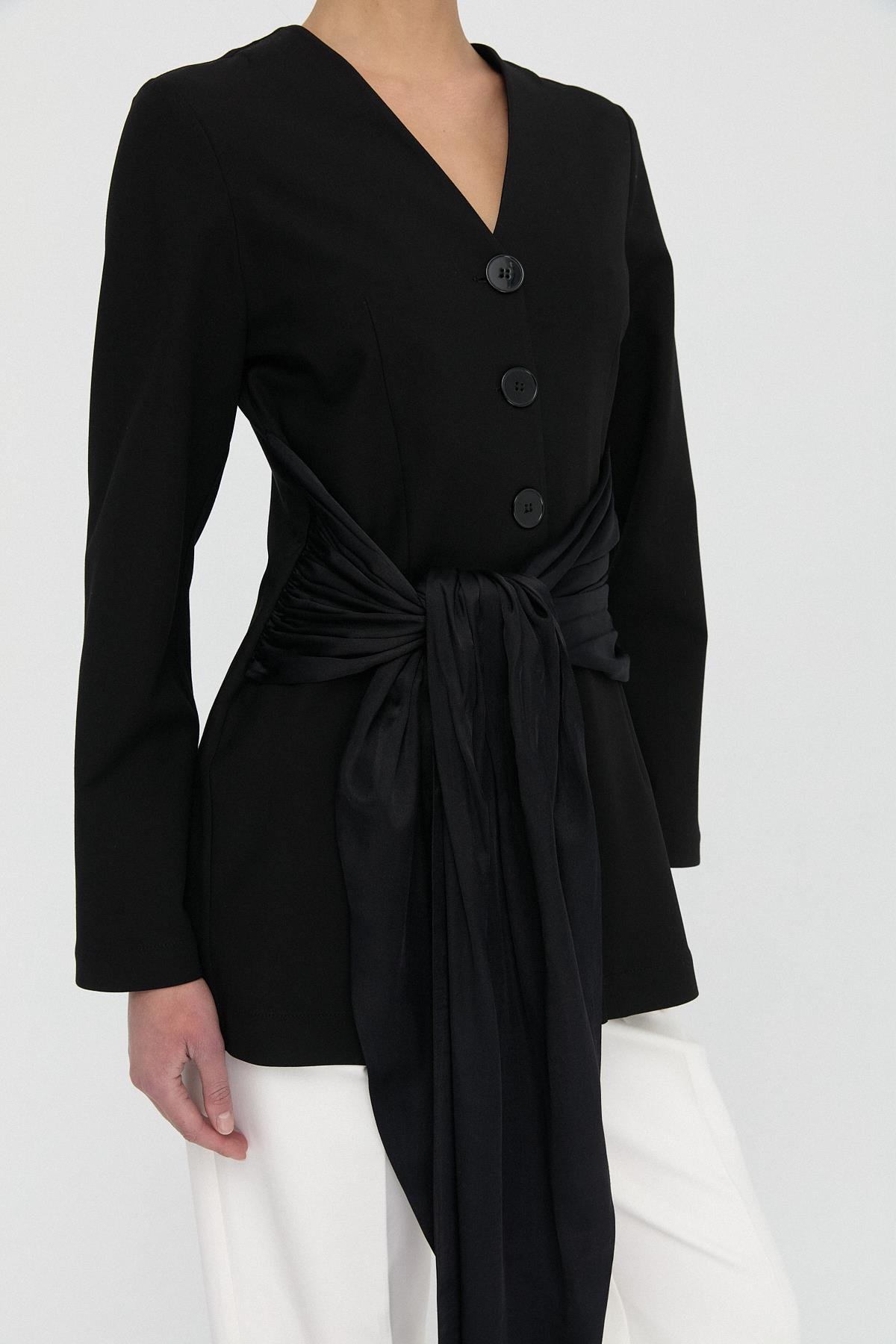 Kuşak Kemer Detaylı Ceket{KATEGORİ}