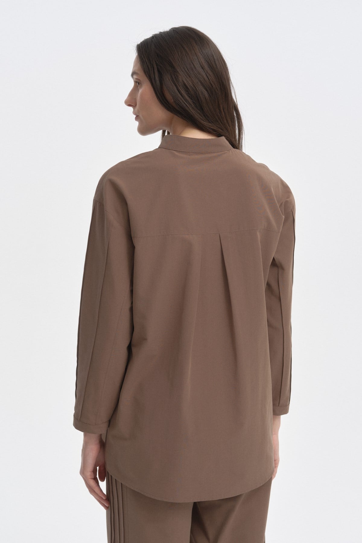 Nervür Dikişli Minimal Bluz{KATEGORİ}
