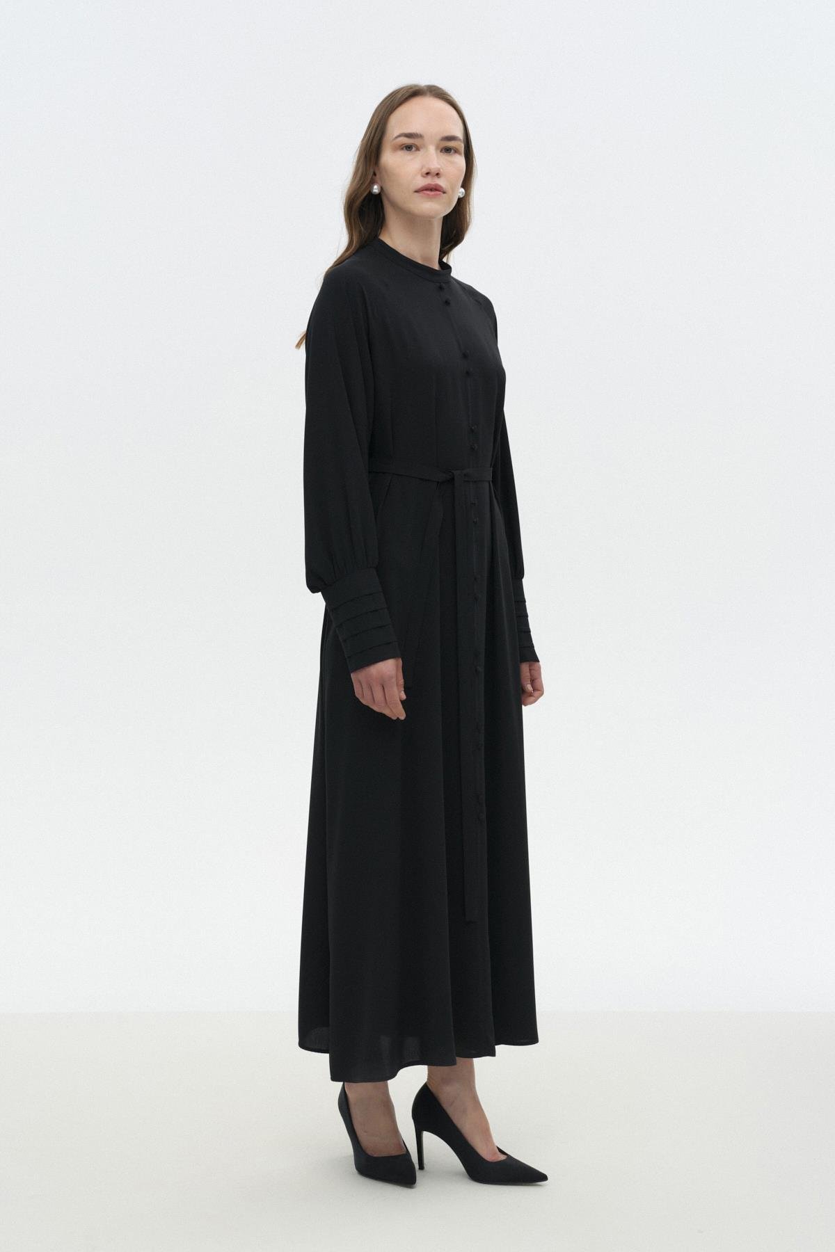 Önü Düğmeli Dökümlü Elbise SİYAH{KATEGORİ}