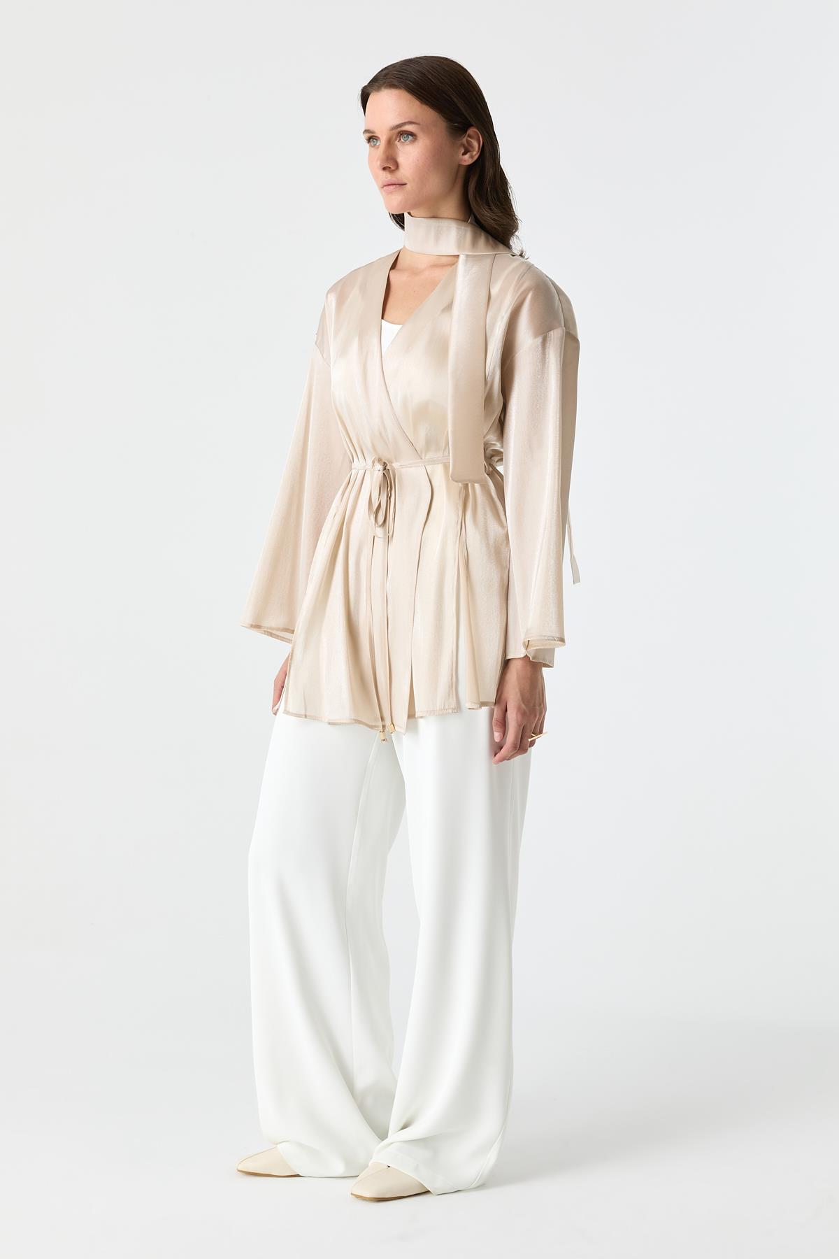 Parlak Dokulu Yırtmaçlı Kimono BEJ{KATEGORİ}