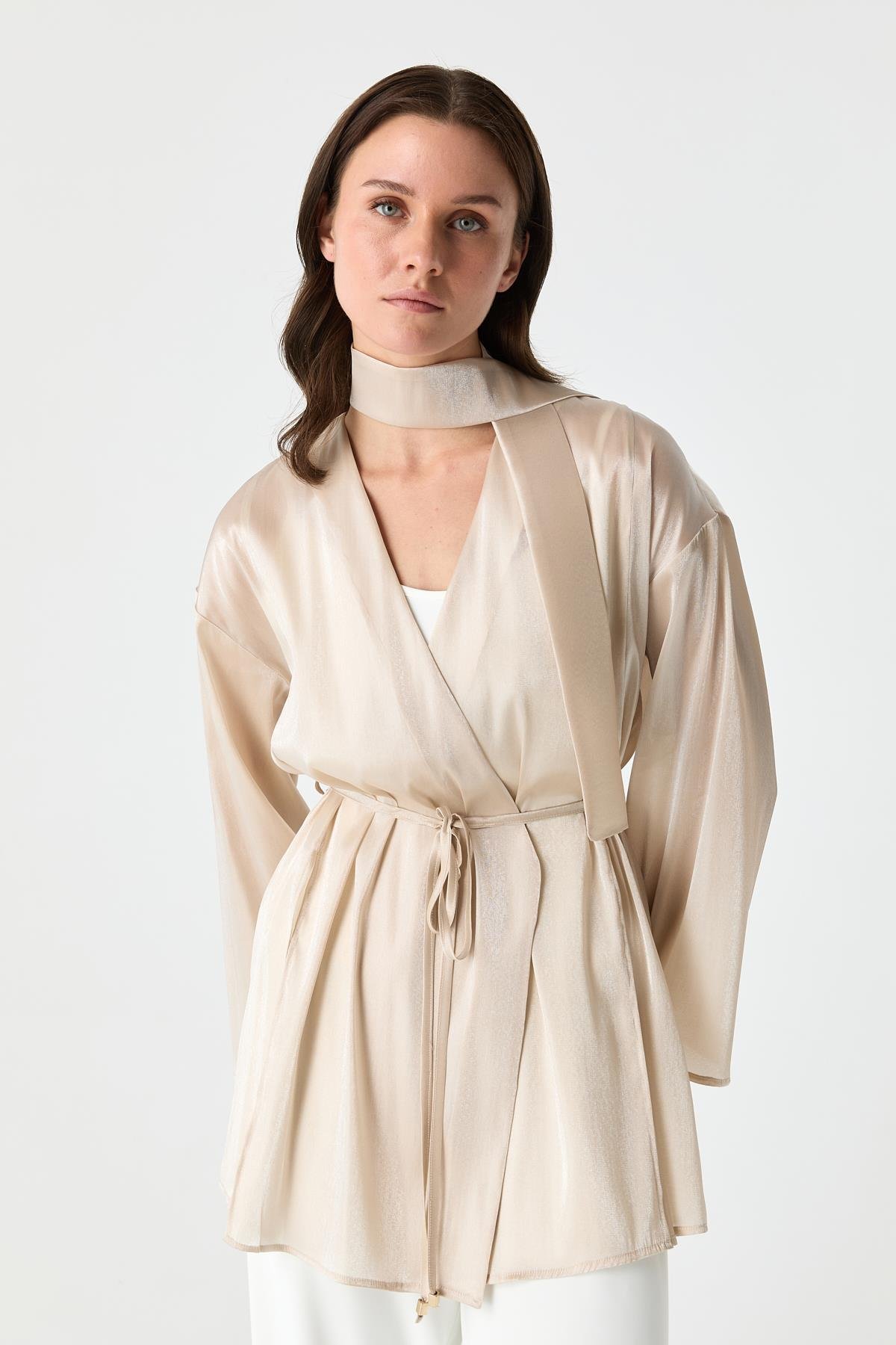 Parlak Dokulu Yırtmaçlı Kimono BEJ{KATEGORİ}