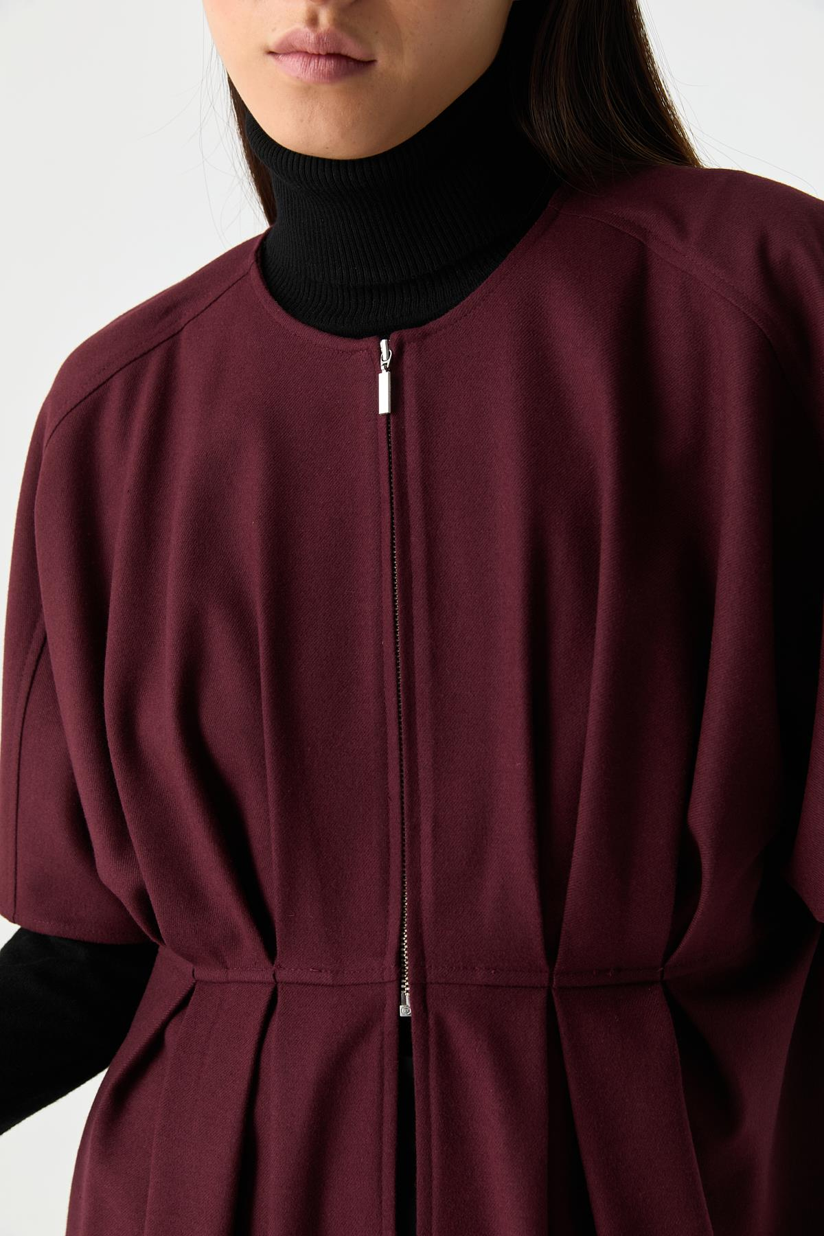 Pili Detaylı Pelerin Panço{KATEGORİ}