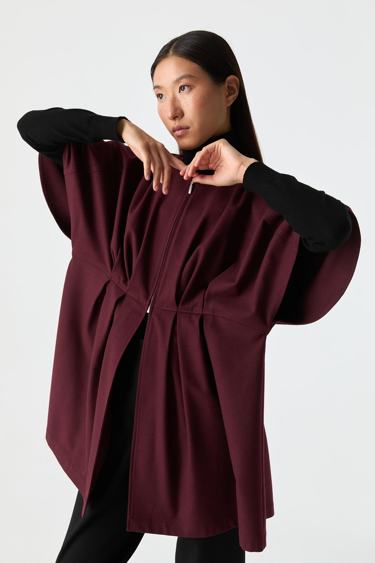 Pili Detaylı Pelerin Panço{KATEGORİ}