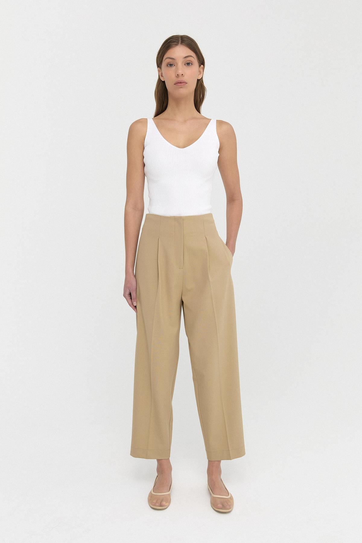 Pilili Dökümlü Pantolon{KATEGORİ}