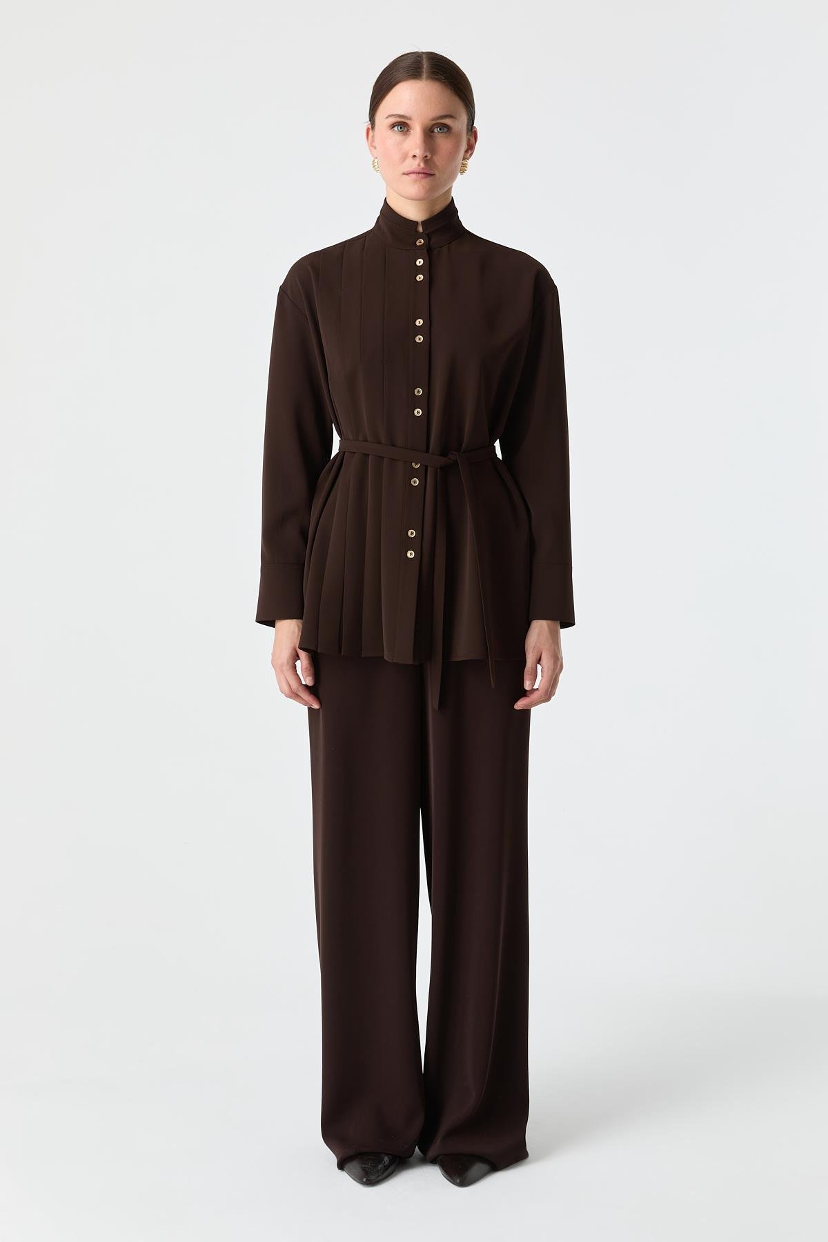 Pilise Detaylı Dökümlü Gömlek{KATEGORİ}