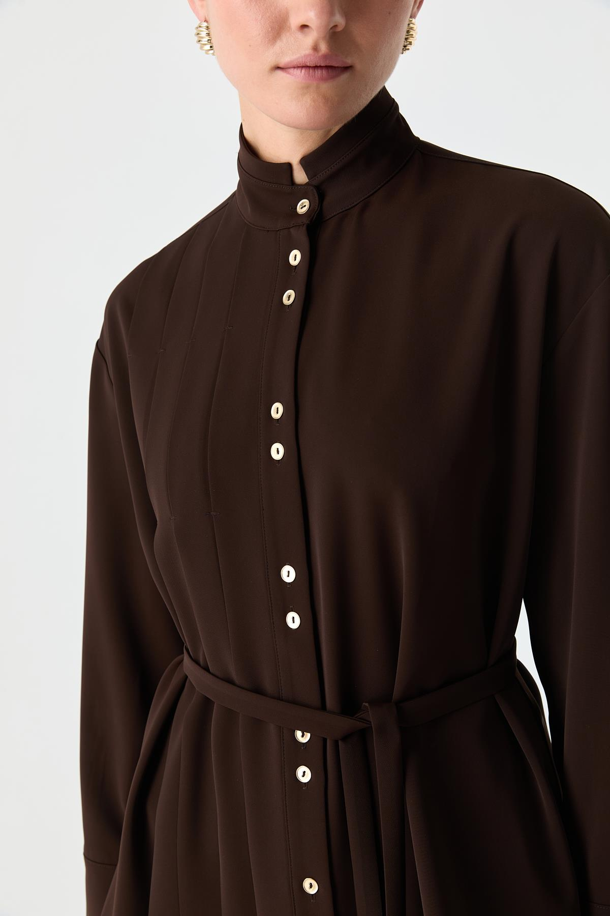 Pilise Detaylı Dökümlü Gömlek{KATEGORİ}