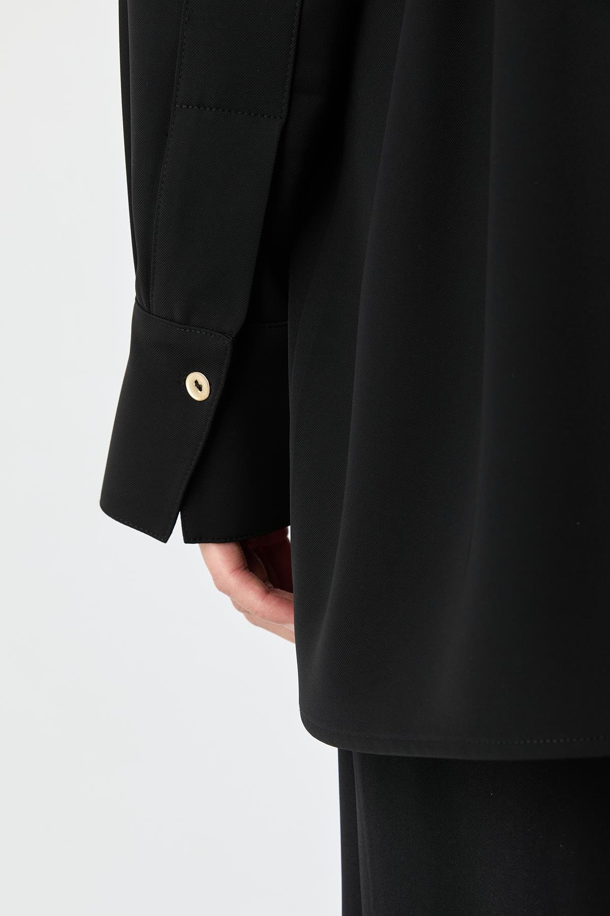 Pilise Detaylı Dökümlü Gömlek{KATEGORİ}