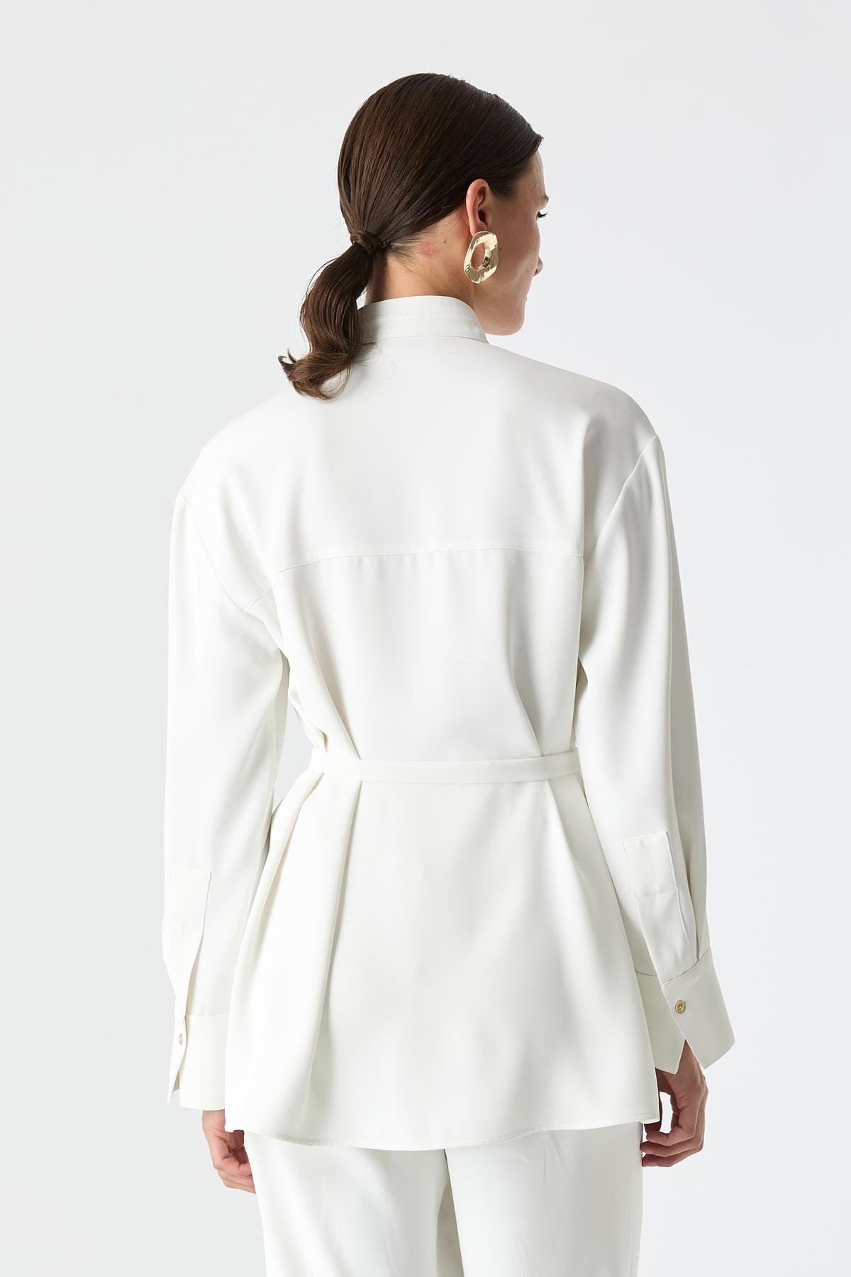 Pilise Detaylı Dökümlü Gömlek{KATEGORİ}