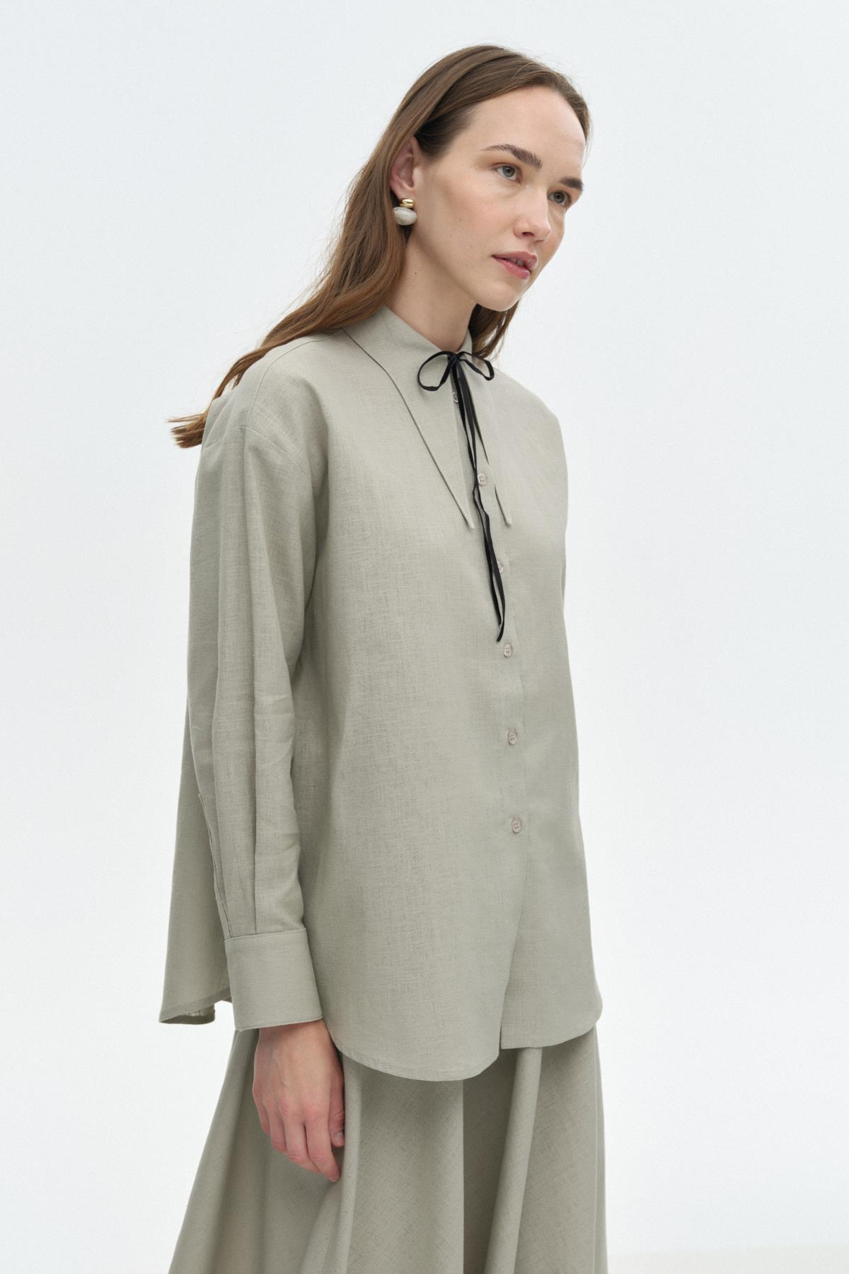 Sivri Yakalı Keten Gömlek{KATEGORİ}