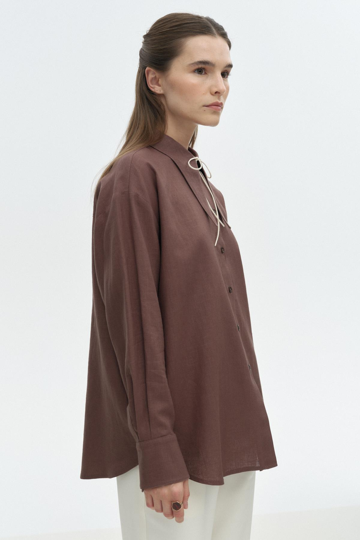 Sivri Yakalı Keten Gömlek{KATEGORİ}