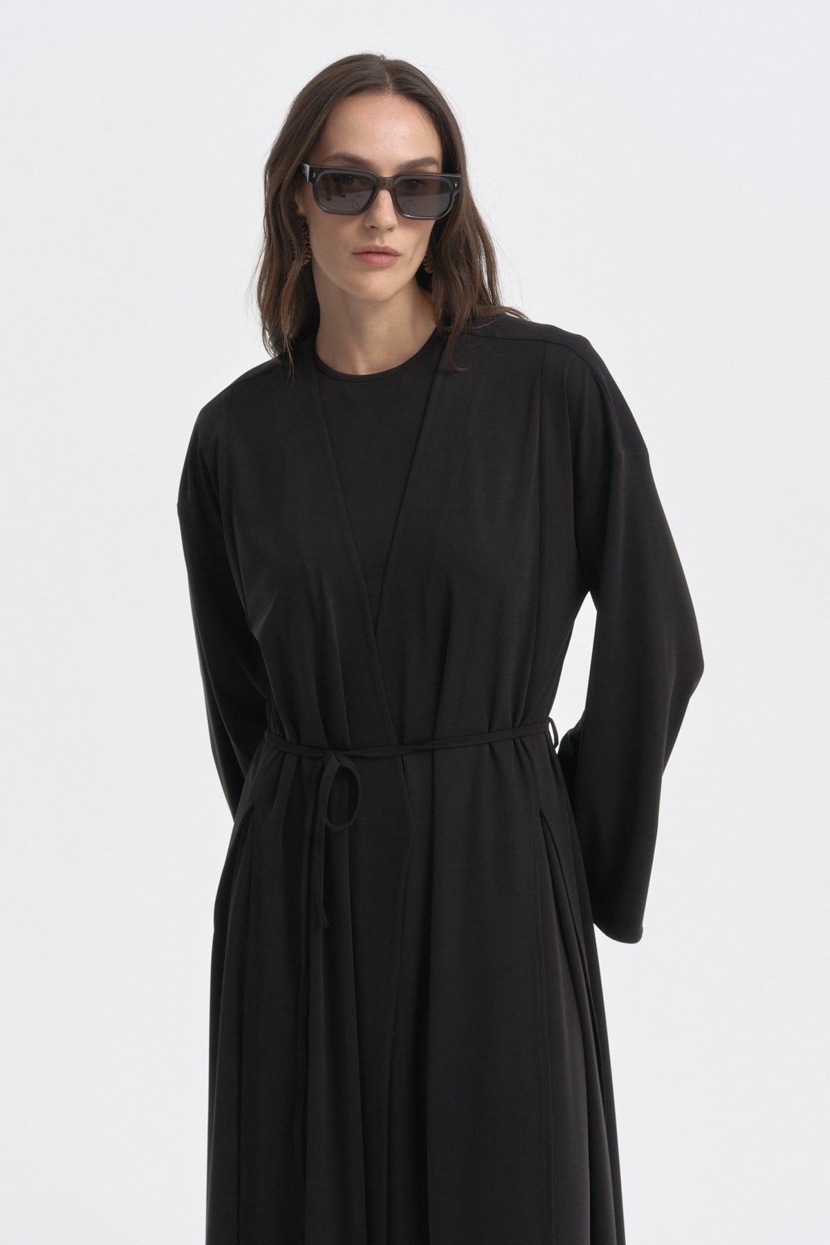 Soft Dokulu Derin Yırtmaçlı Kimono SİYAH{KATEGORİ}