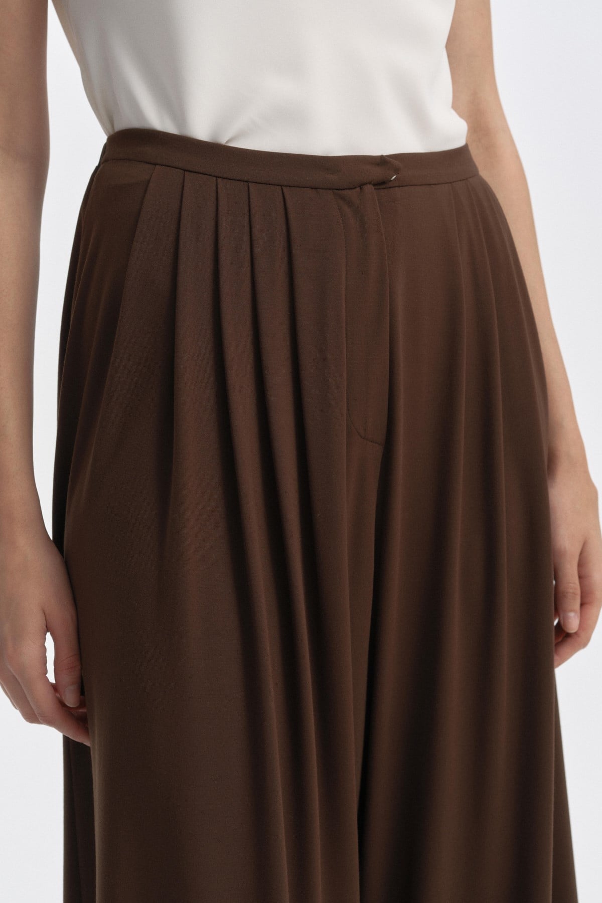 Soft Dokulu Pilili Pantolon KAHVERENGİ{KATEGORİ}